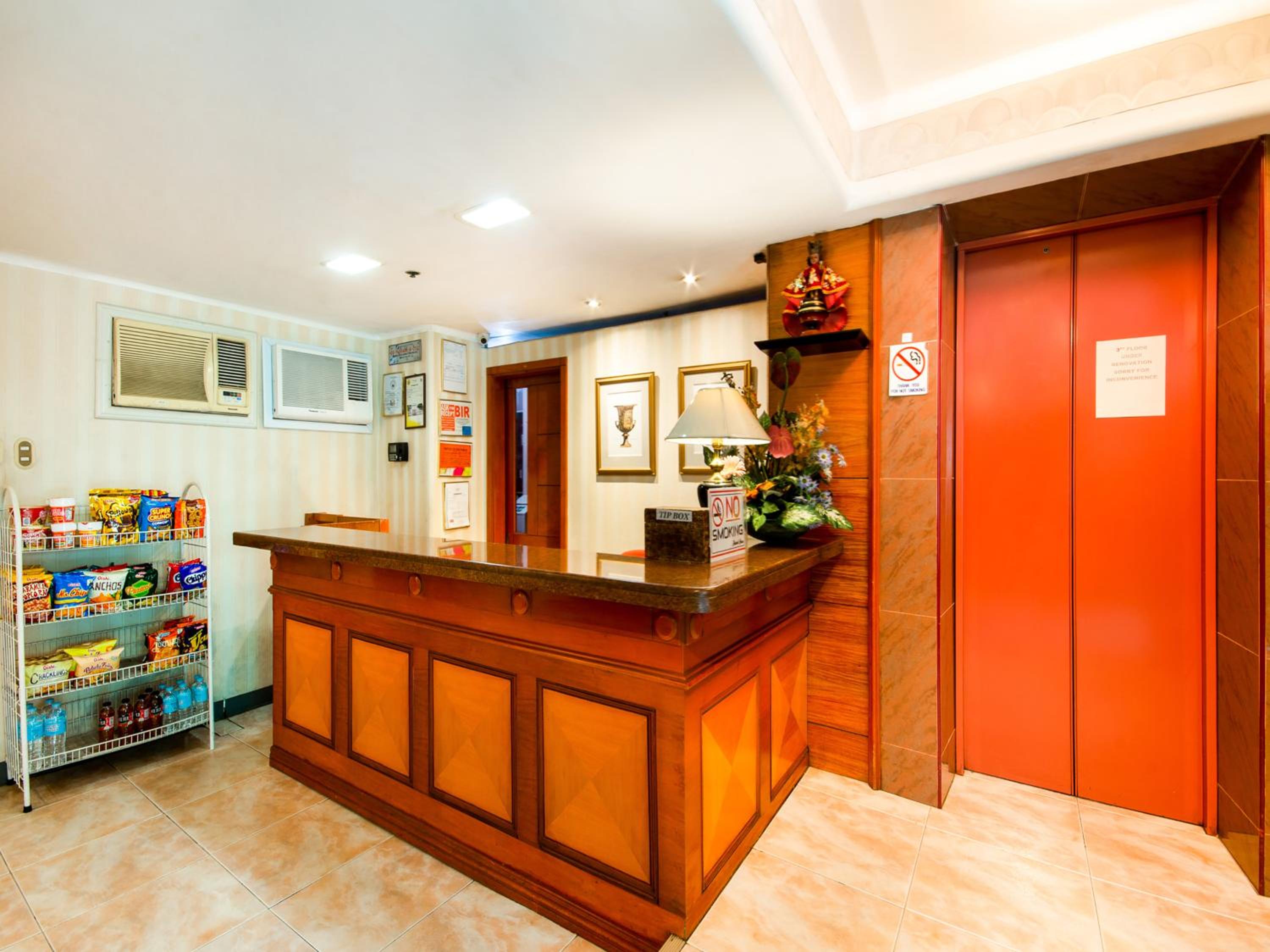 Hotel Palladium Suites Hotel - Image 1