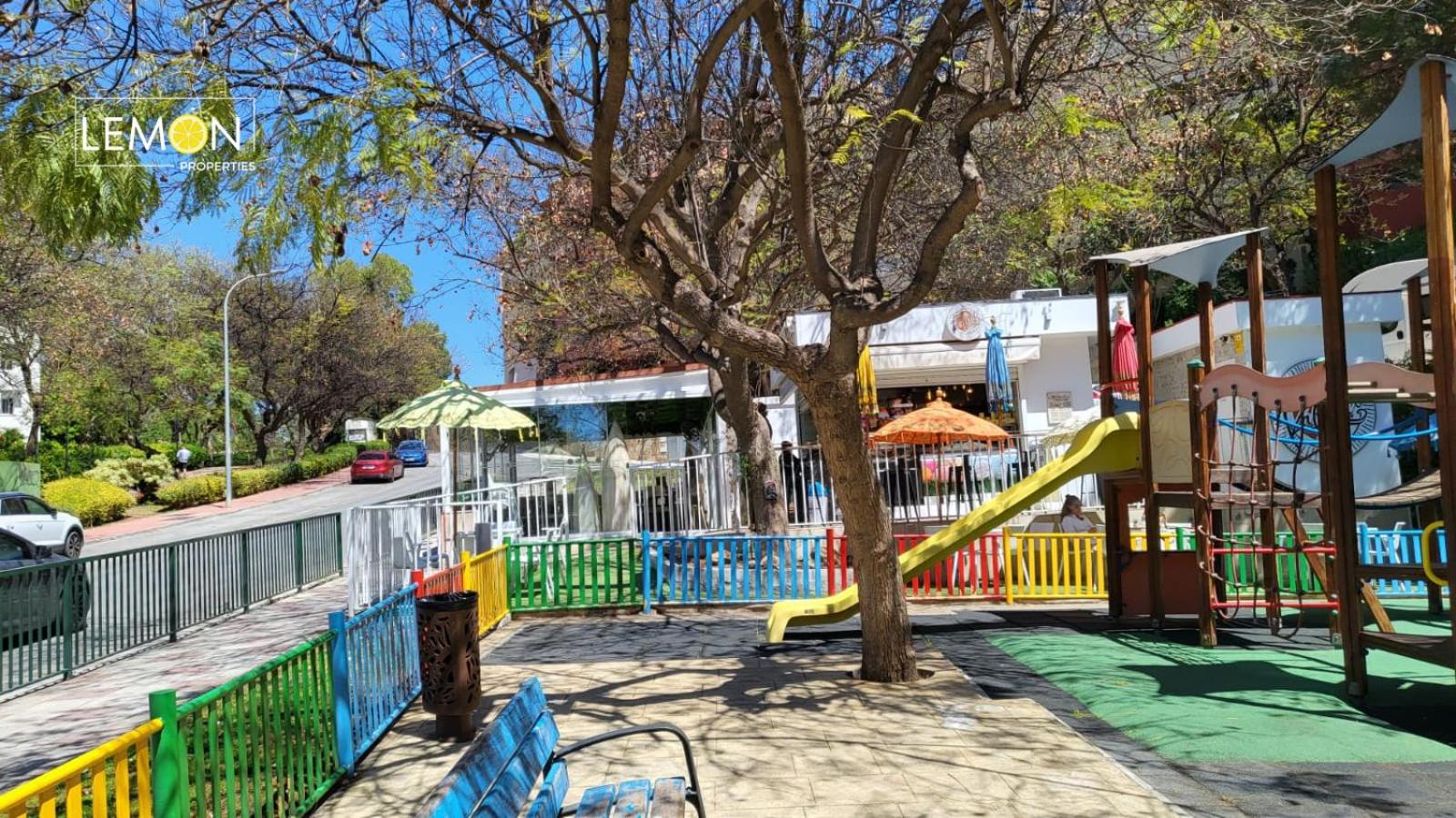 Lemon Faro Torrequebrada