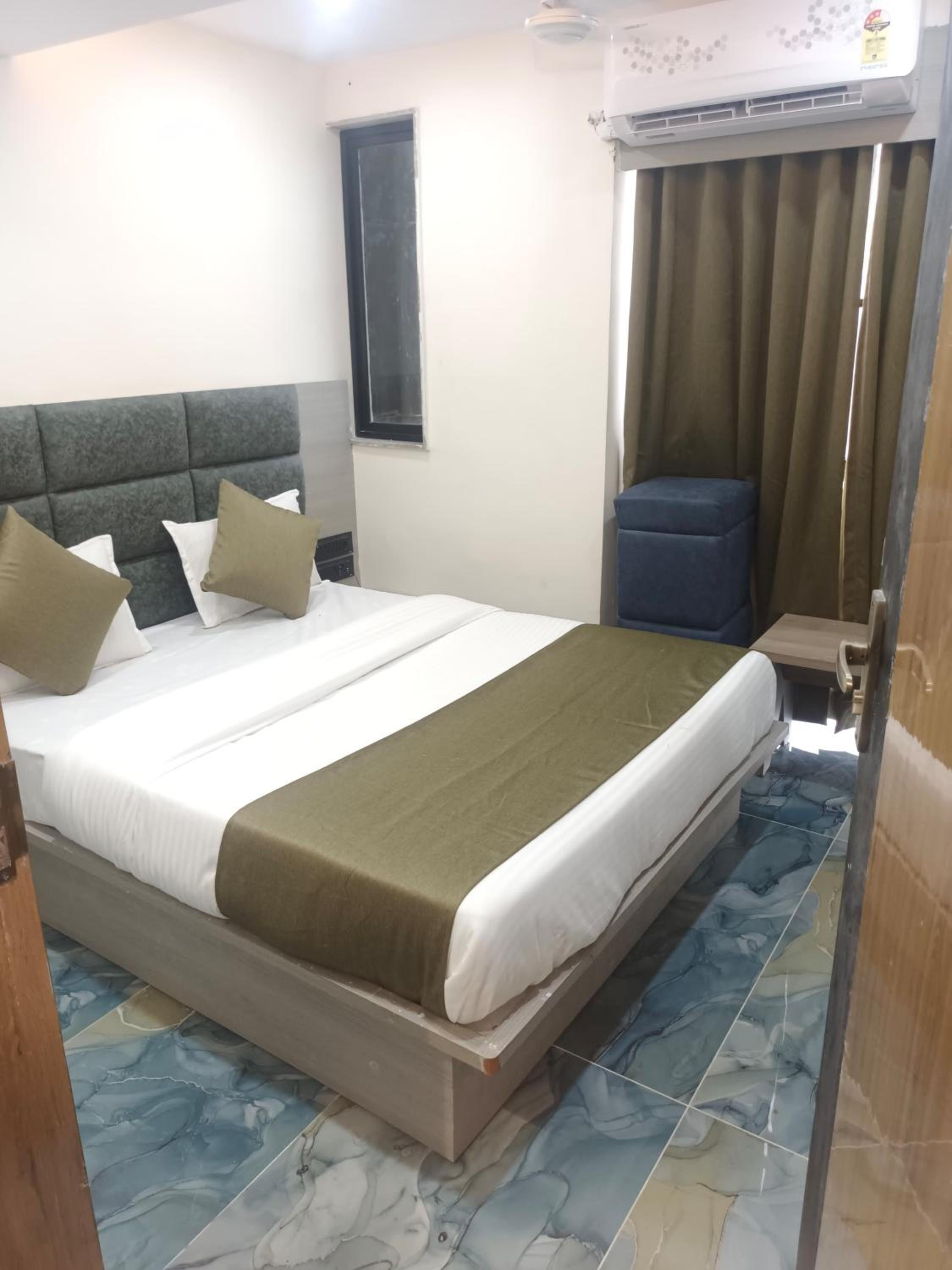 hotel shivkunj