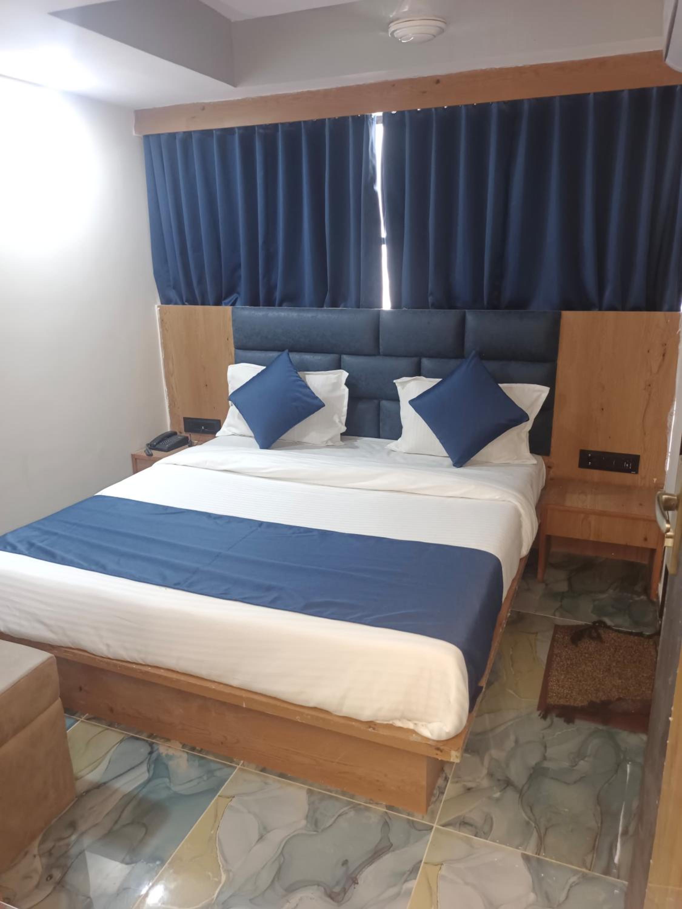 hotel shivkunj