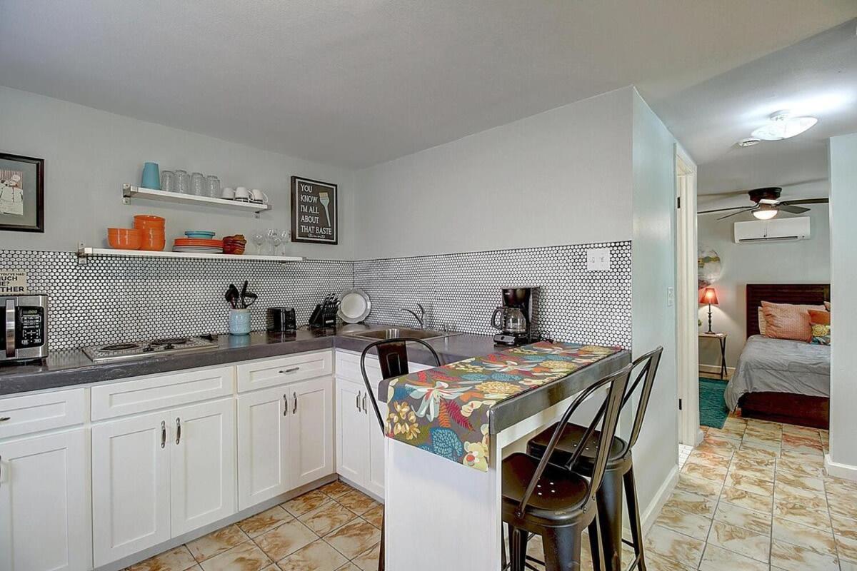 Kona Cottage at Spanish Village view 2