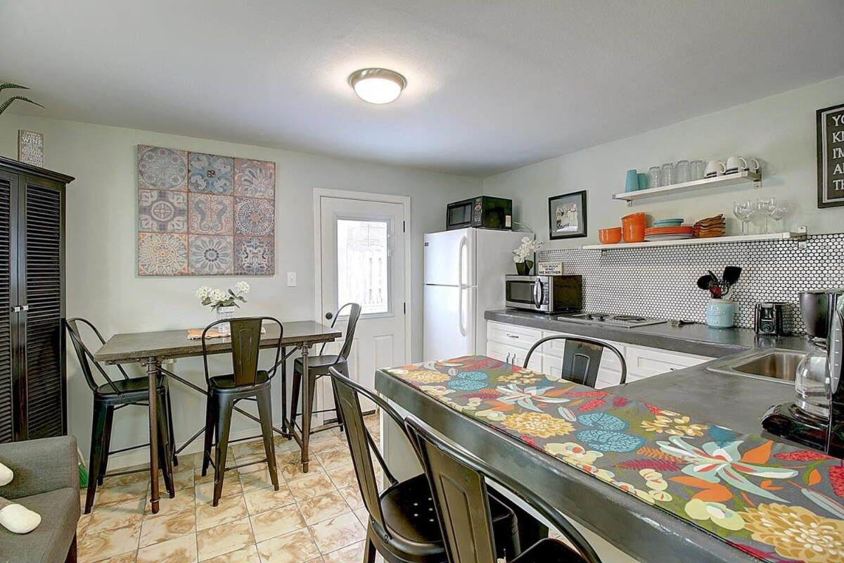 Kona Cottage at Spanish Village view 4