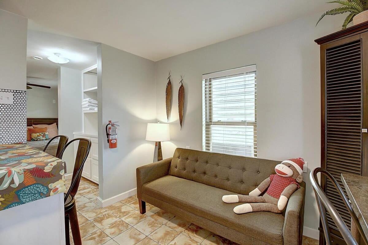 Kona Cottage at Spanish Village view 5
