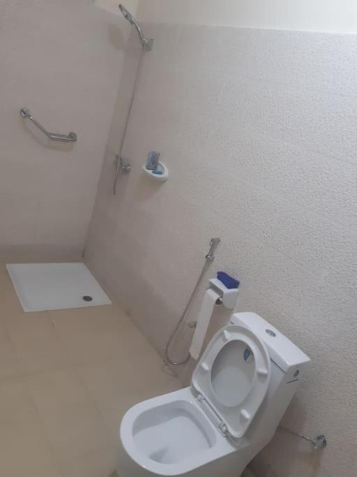 Appartement a proximite de la plage20 a yoff view 3