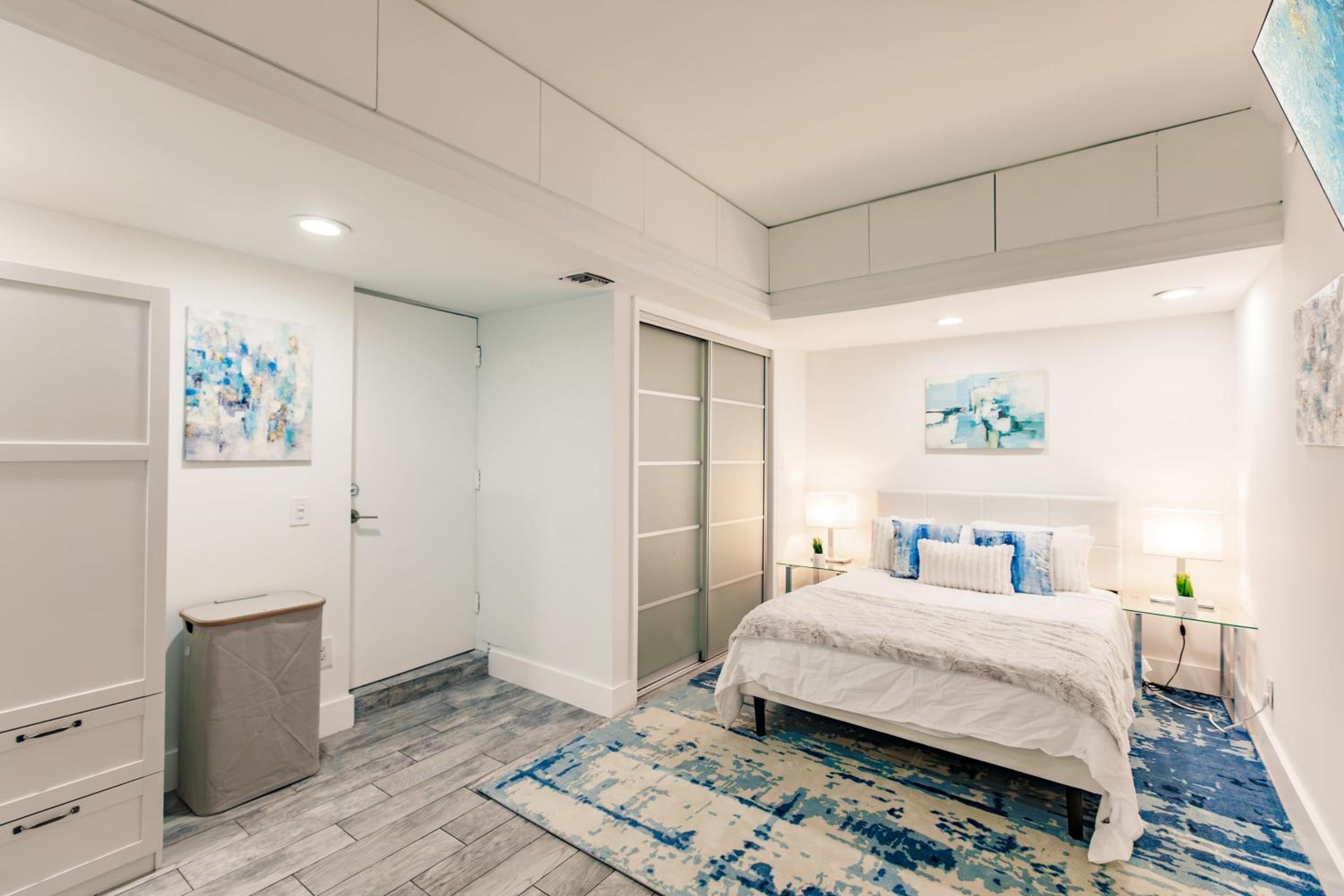 Uhost AI - 5BR Miami Home - Pool & Hot Tub