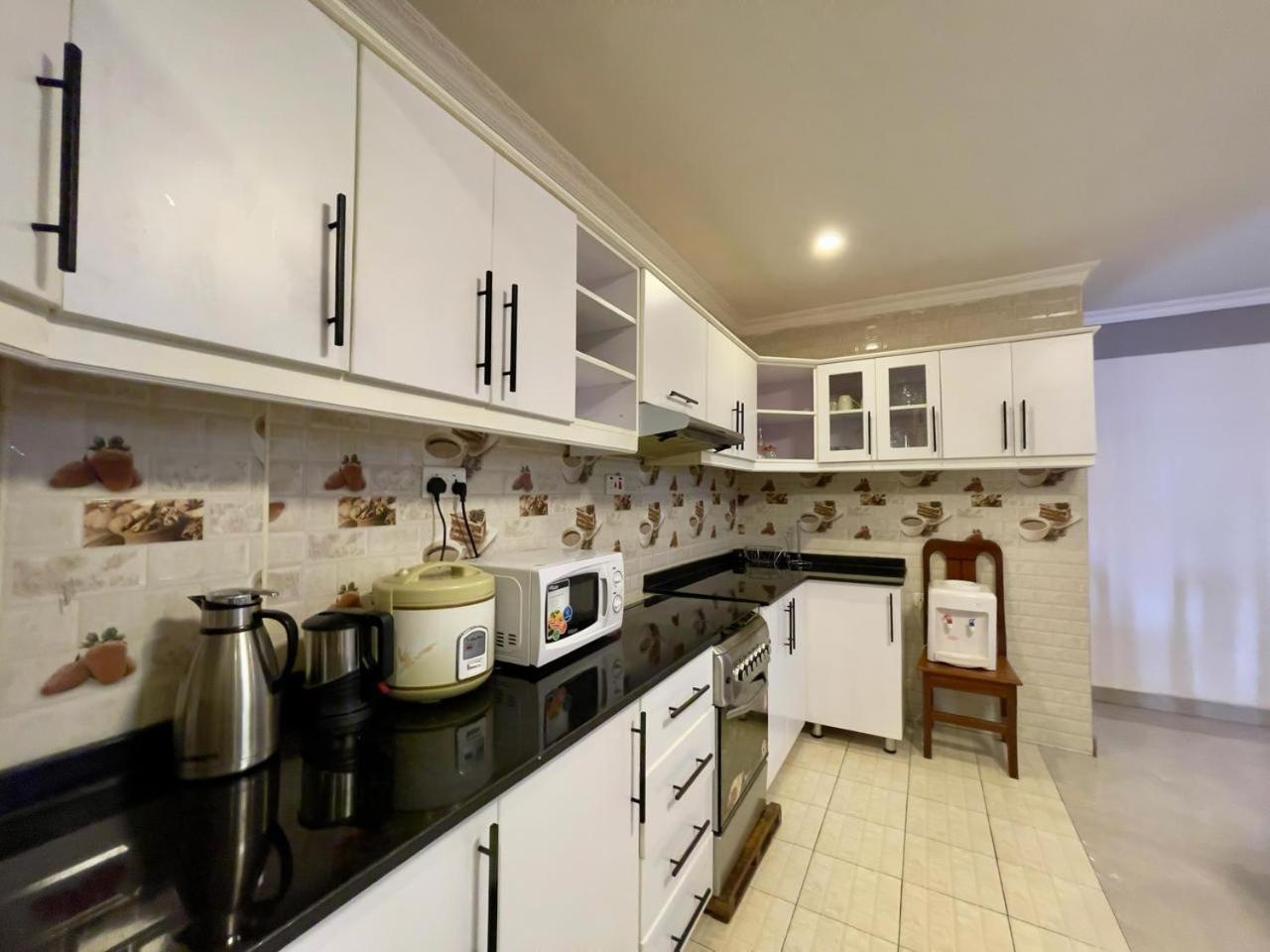 Charming 2-Bed Apartment in Kigali view 4