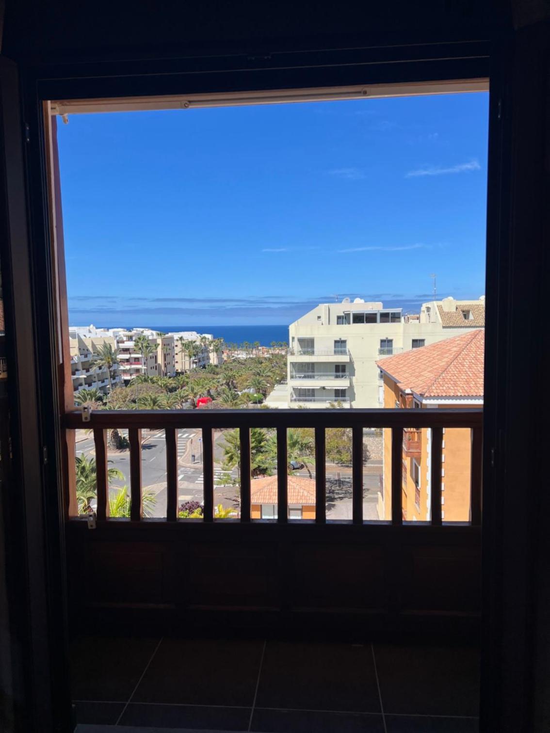 Sunset Palm Mar - Family Friendly Suites