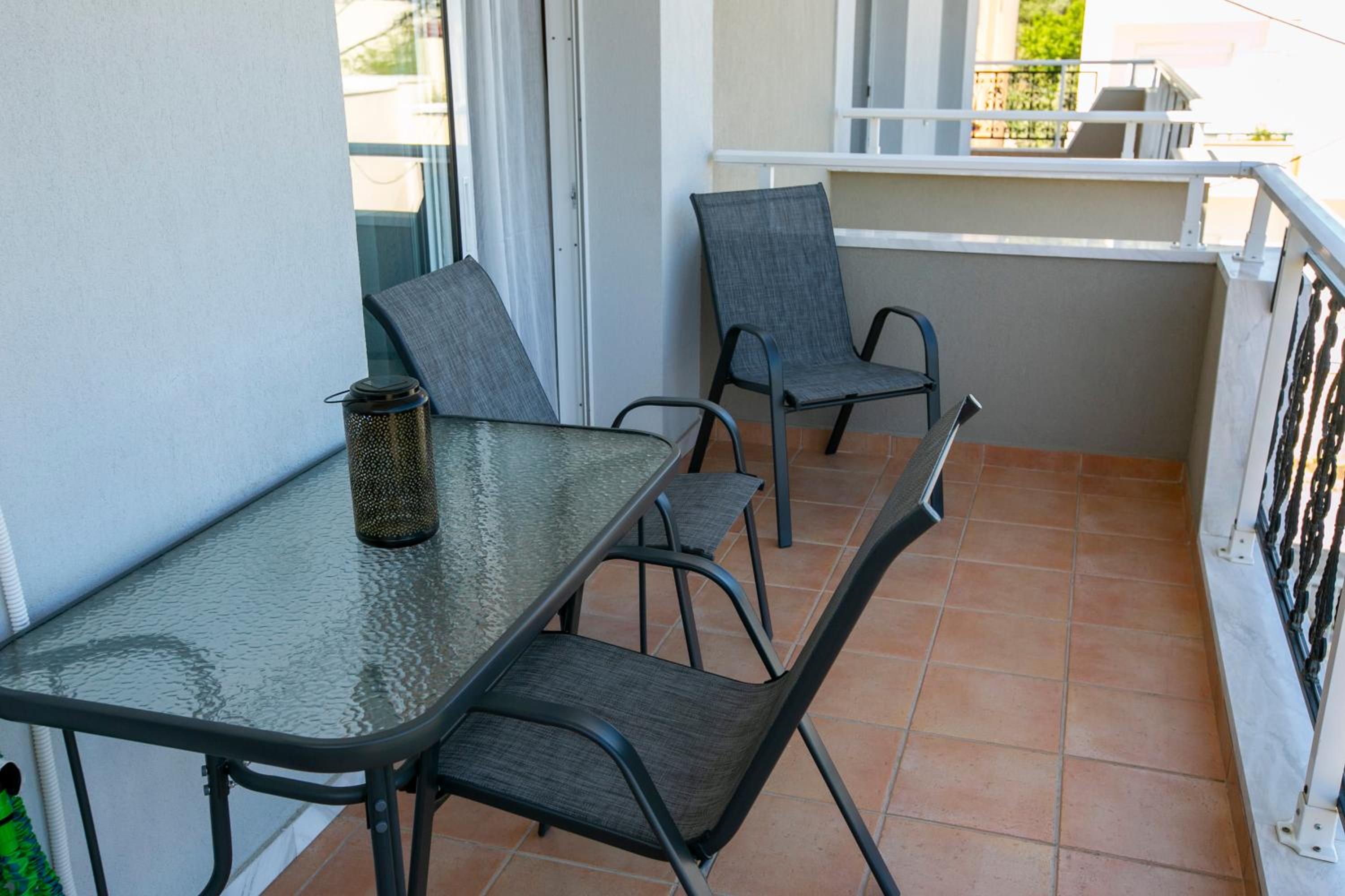 Bay Maisonette
