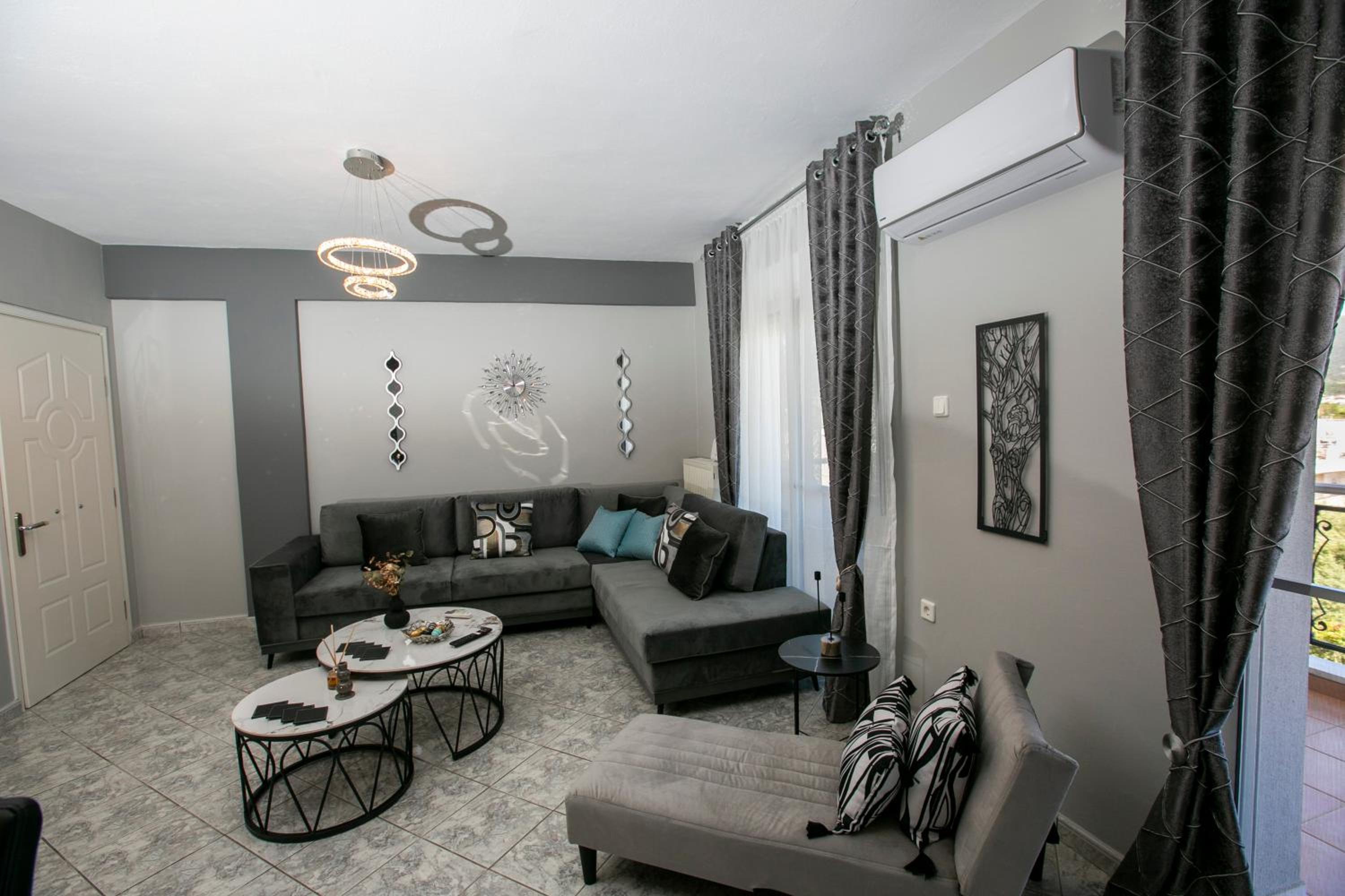 Bay Maisonette