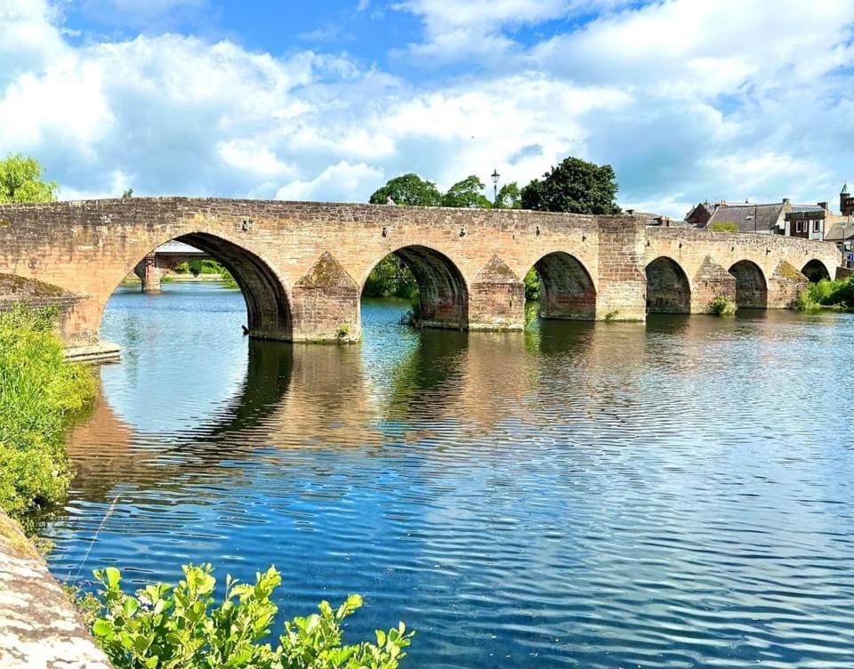 Stunning Period Townhouse with Garden, Walking Distance to Town, photo 39