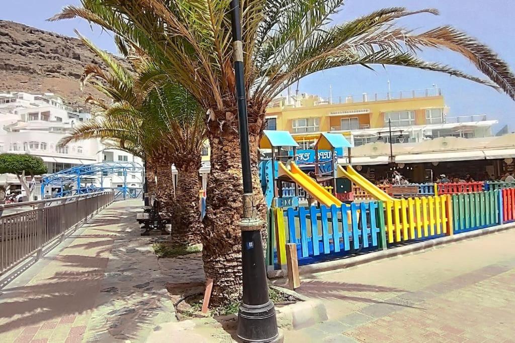Paraíso con gran solarium privado en playa Mogán