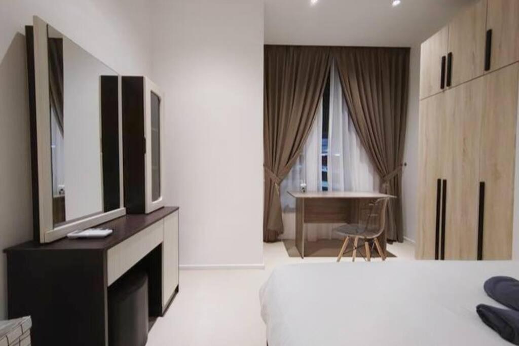 Mont Kiara Cozy 2 #2Bedroom with Balcony #Arcoris