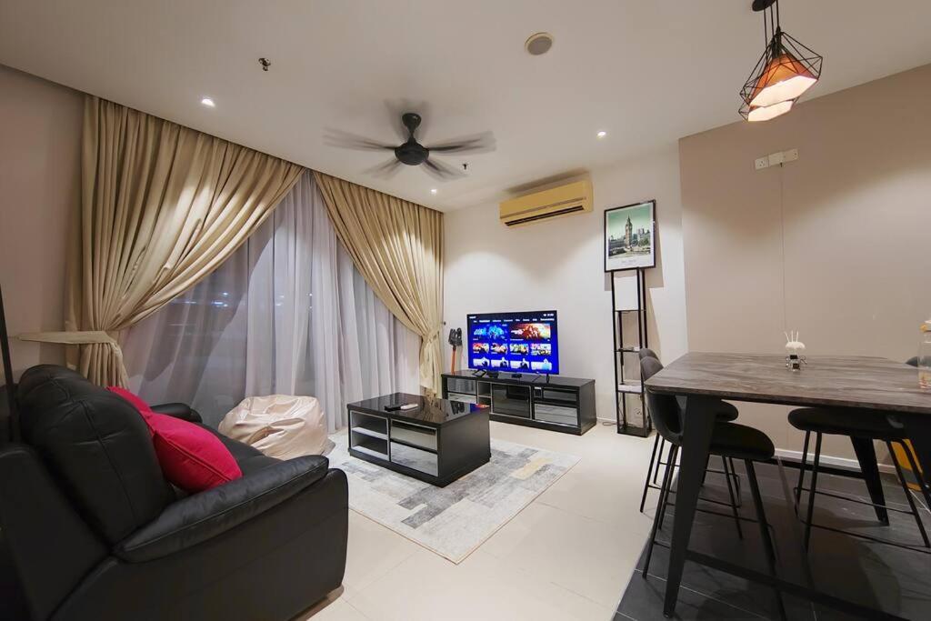 Mont Kiara Cozy 2 #2Bedroom with Balcony #Arcoris