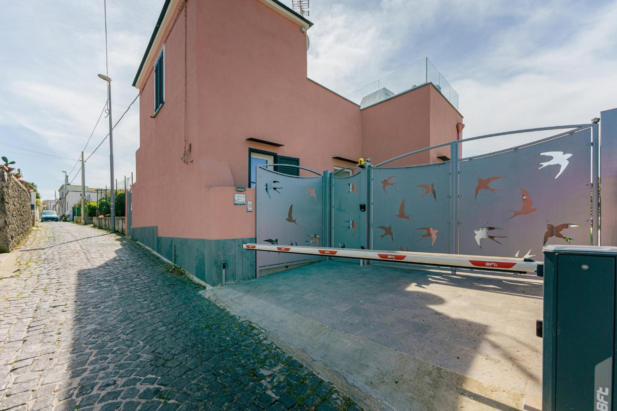 Hotel Le Rondinelle Rooms - Image 1