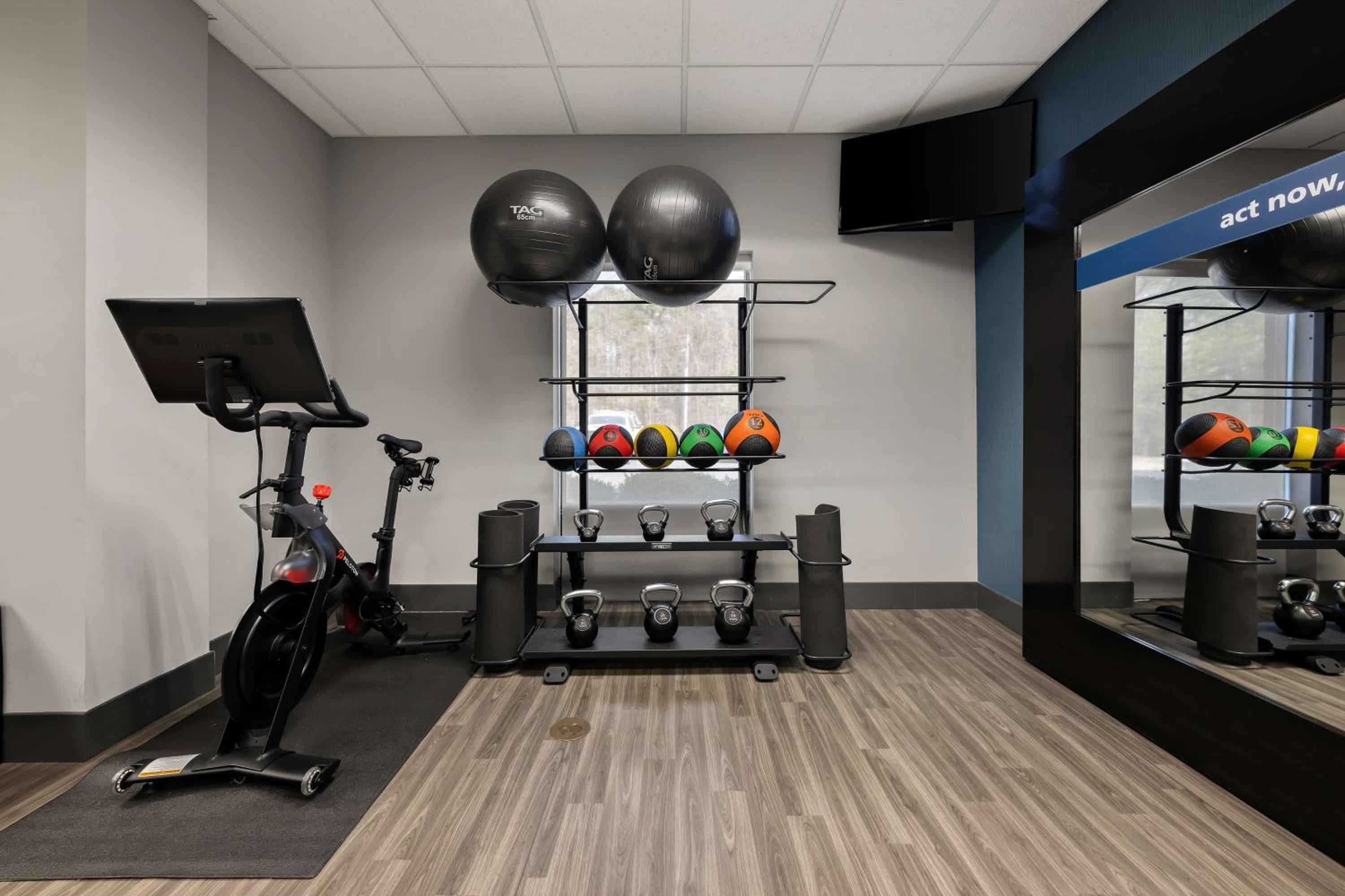 Hampton Inn Birmingham/Leeds - Property Image 8
