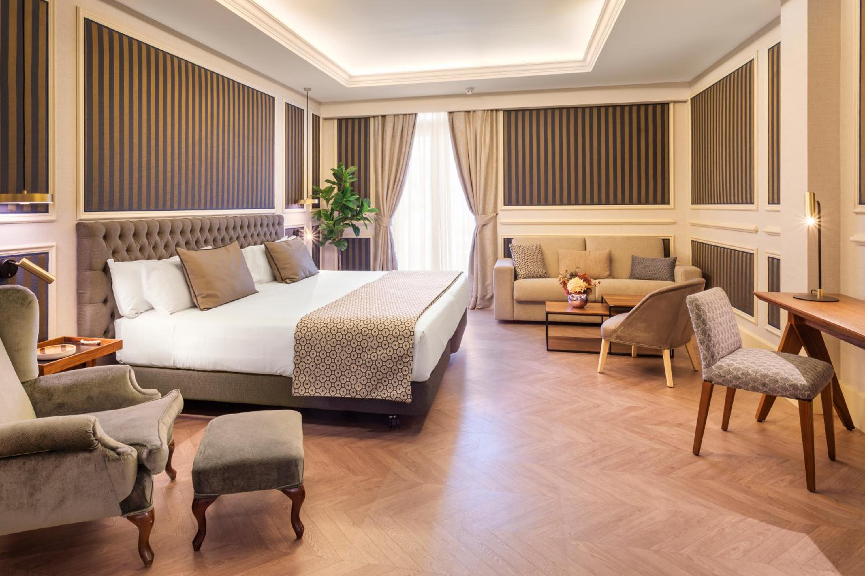 Hotel Catalonia Las Cortes - Image 1