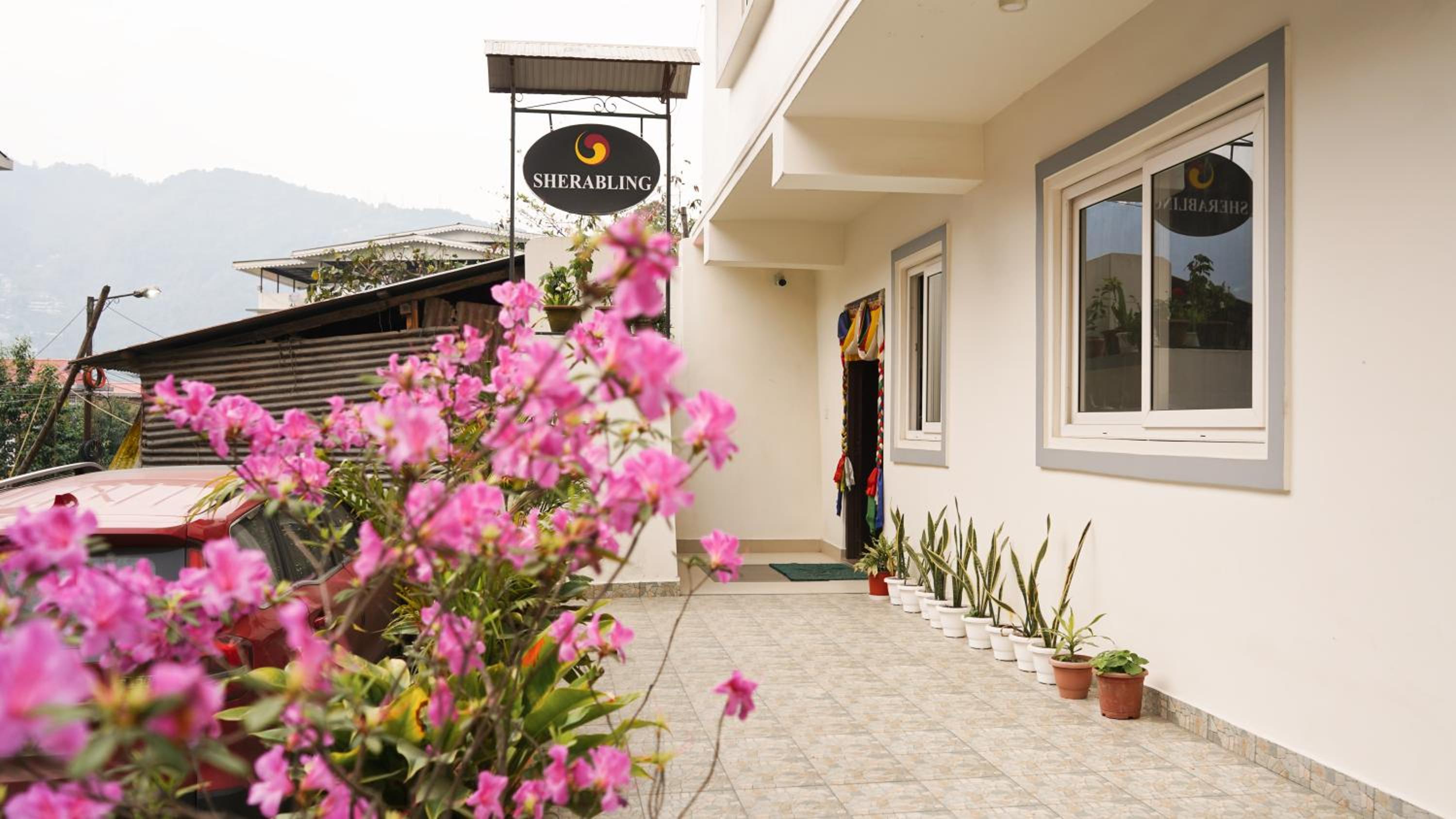 Hotel Sherabling