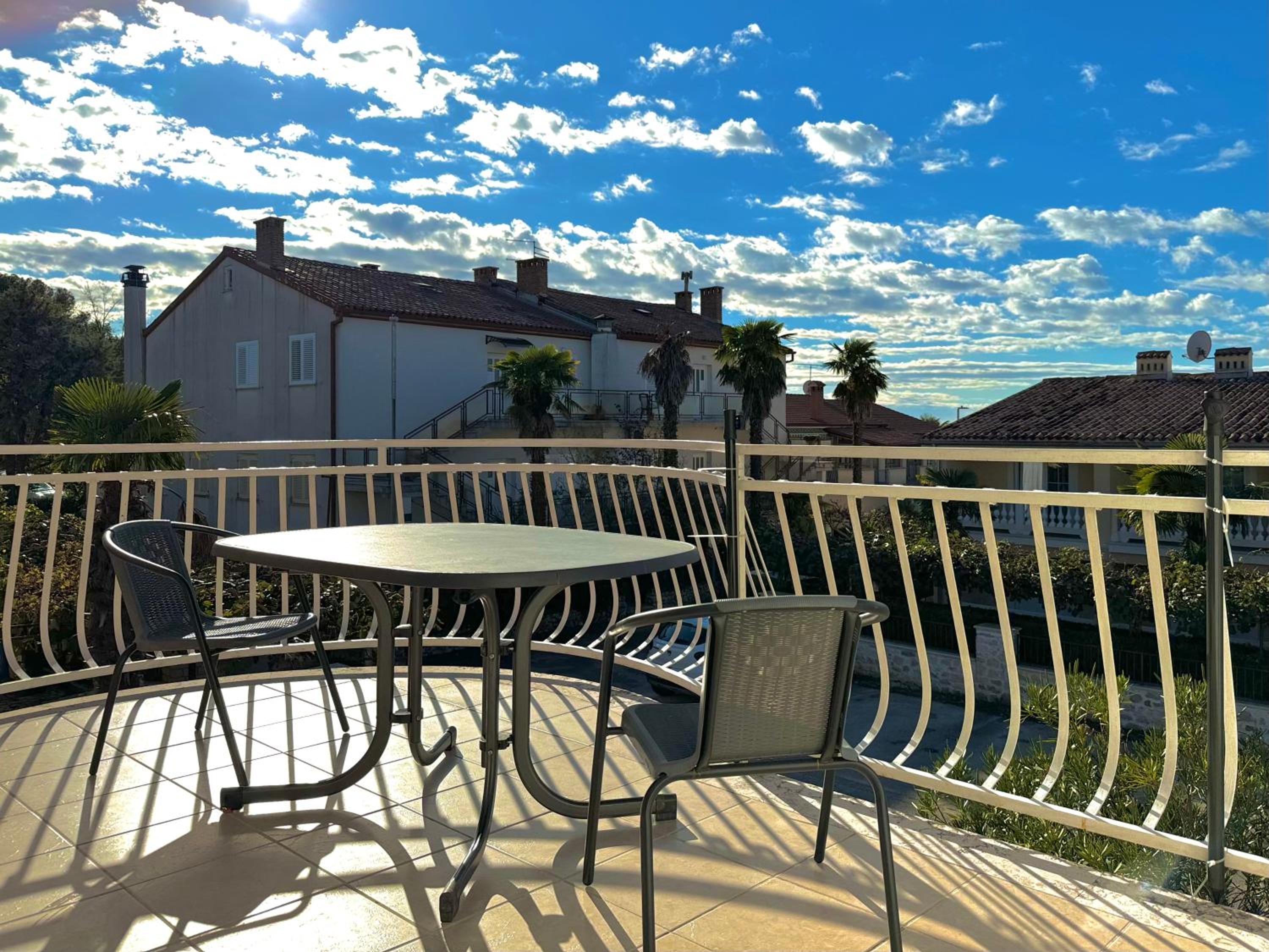 Apartment Sofia with Balcony - 55m2 - 1 KM to the Sea