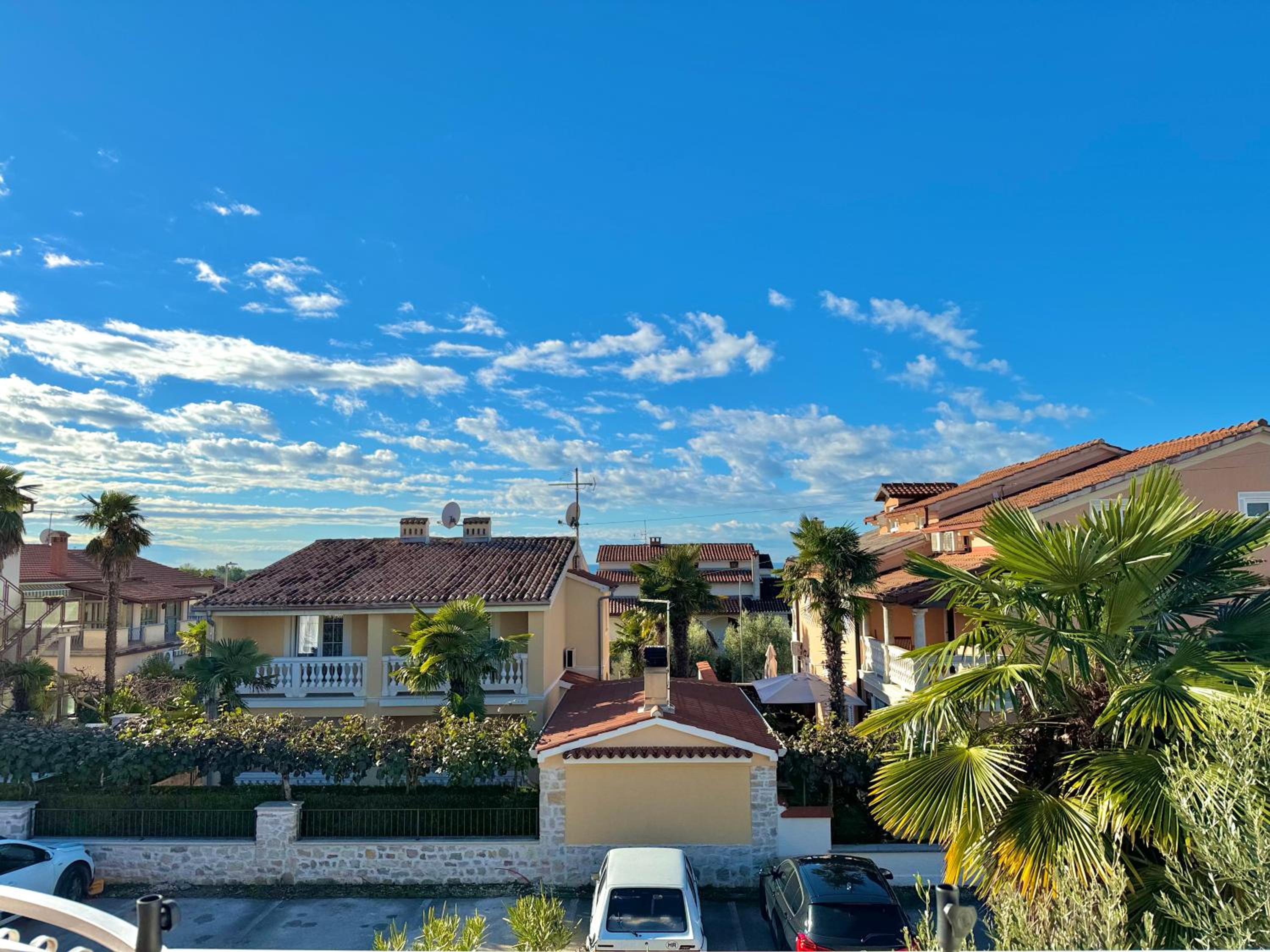 Apartment Sofia with Balcony - 55m2 - 1 KM to the Sea
