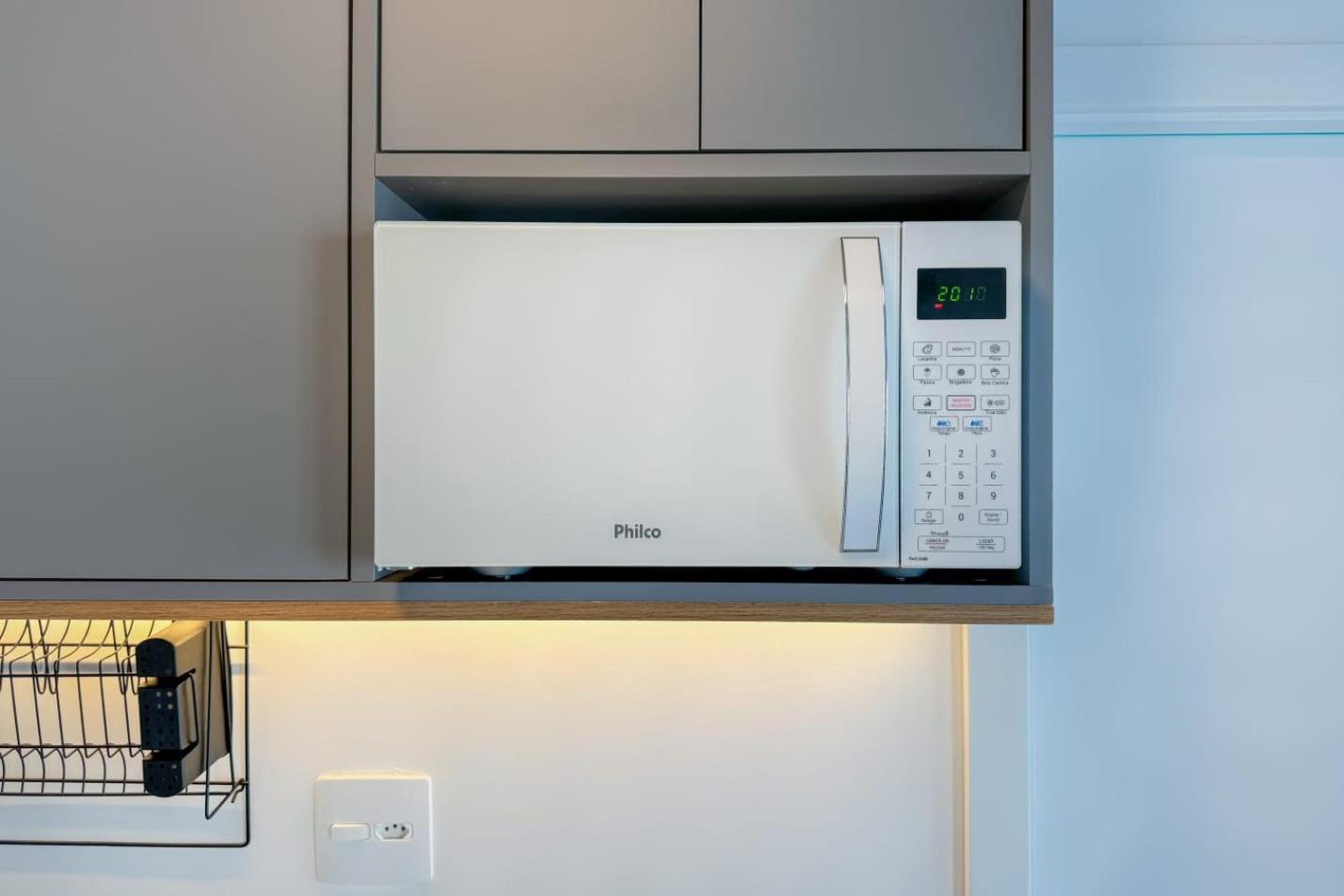 Apartamento com Varanda Excelente Localização no Itaim bibi