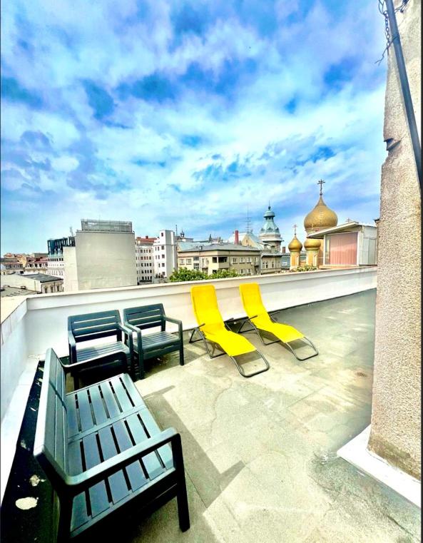 Rooftop Apartment Street Doamnei