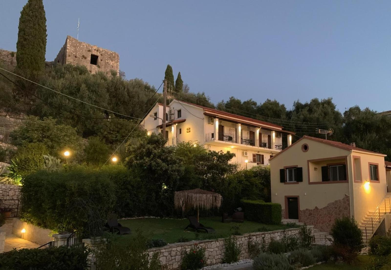 Villa Perris Apartments view 2