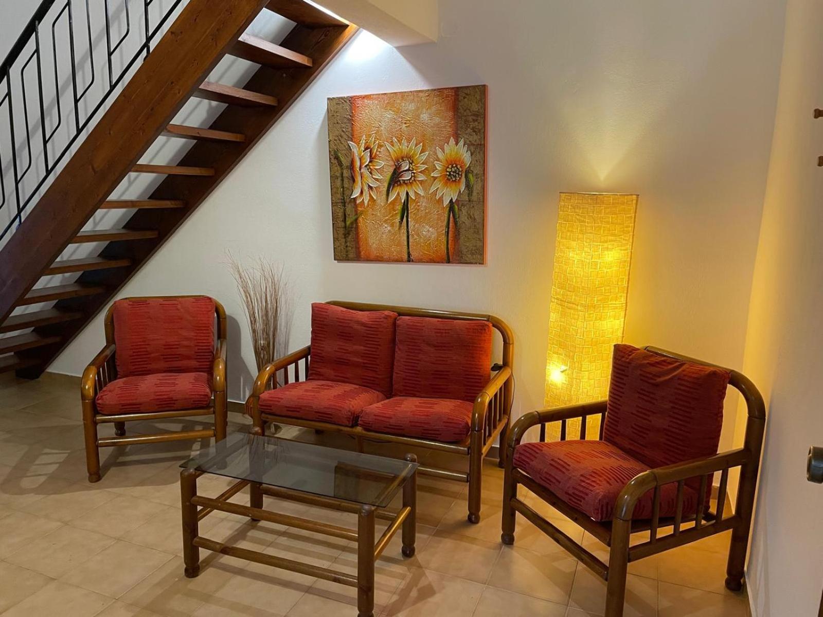 Villa Perris Apartments view 4