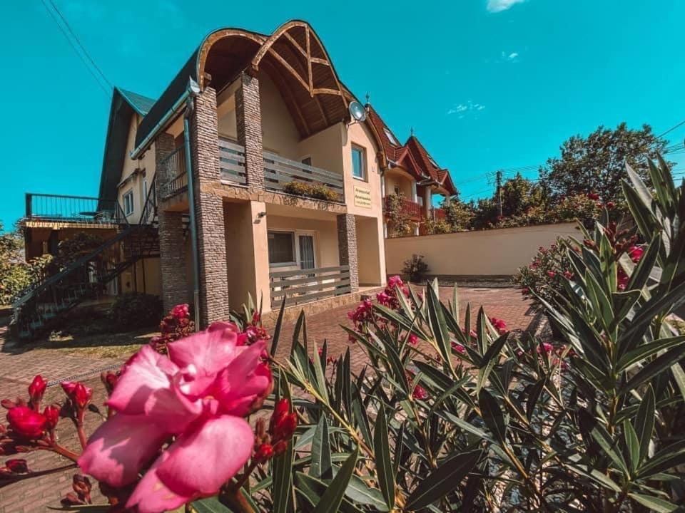 Aranypatak Apartmanház Hévíz