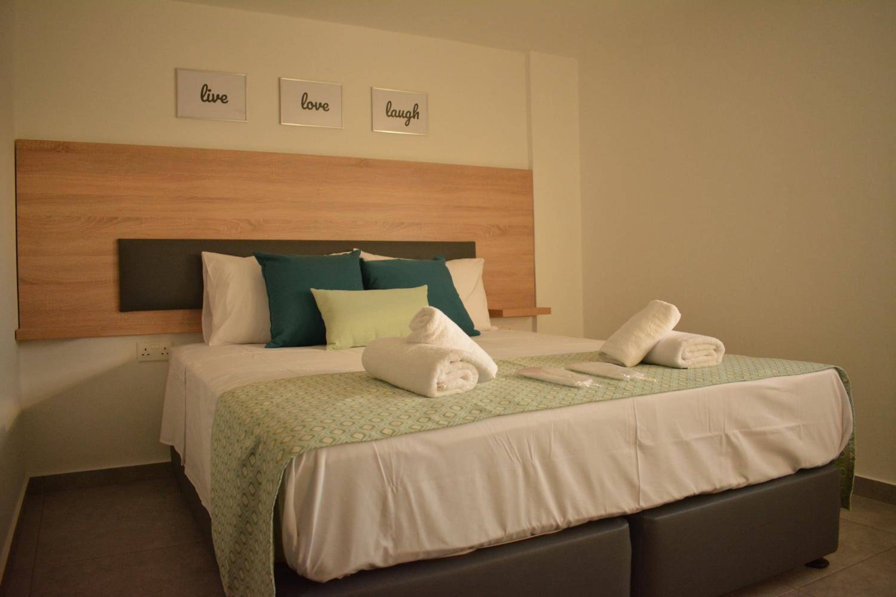 Green Bay Suites