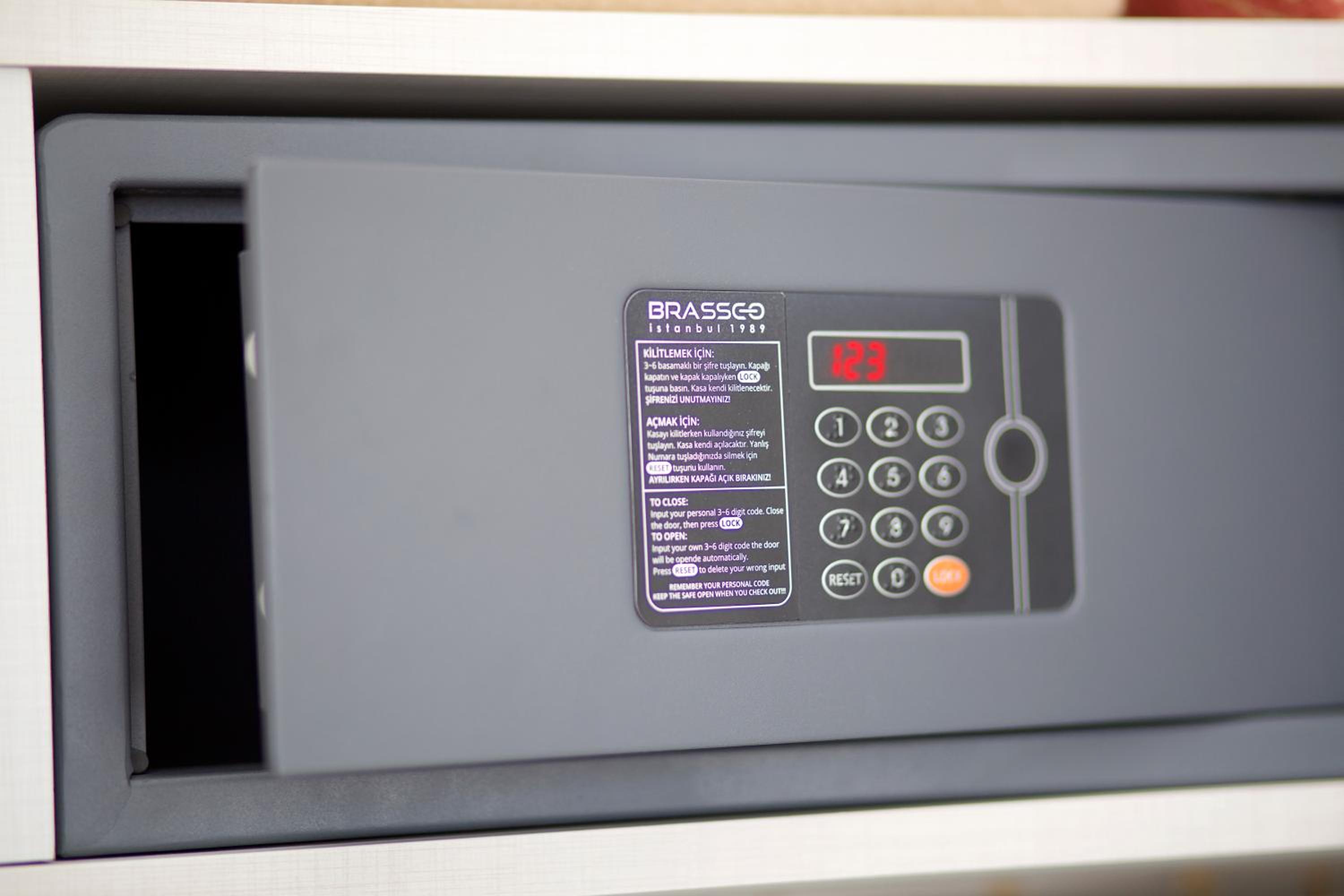 Eyfel Otel - Image 20