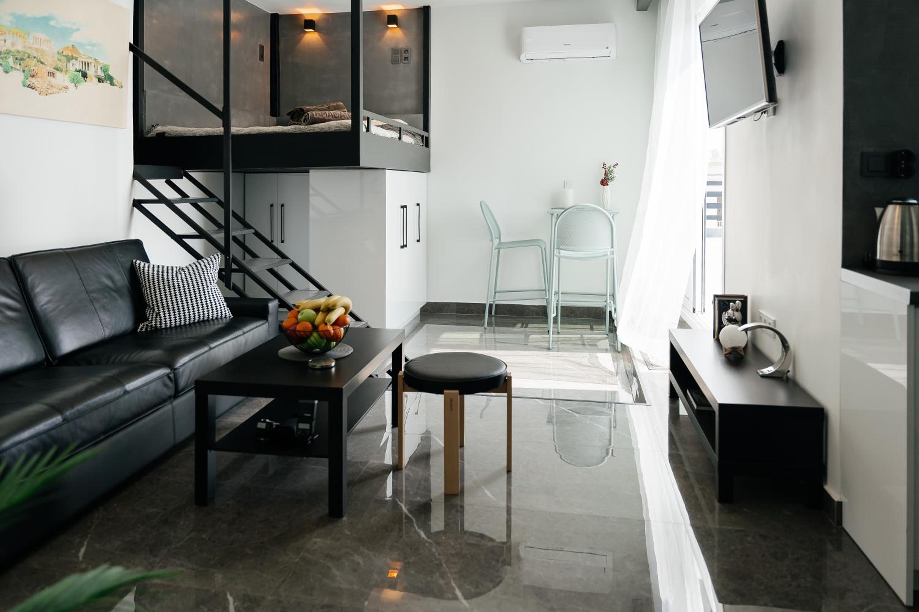Smart-Stay Acropolis View