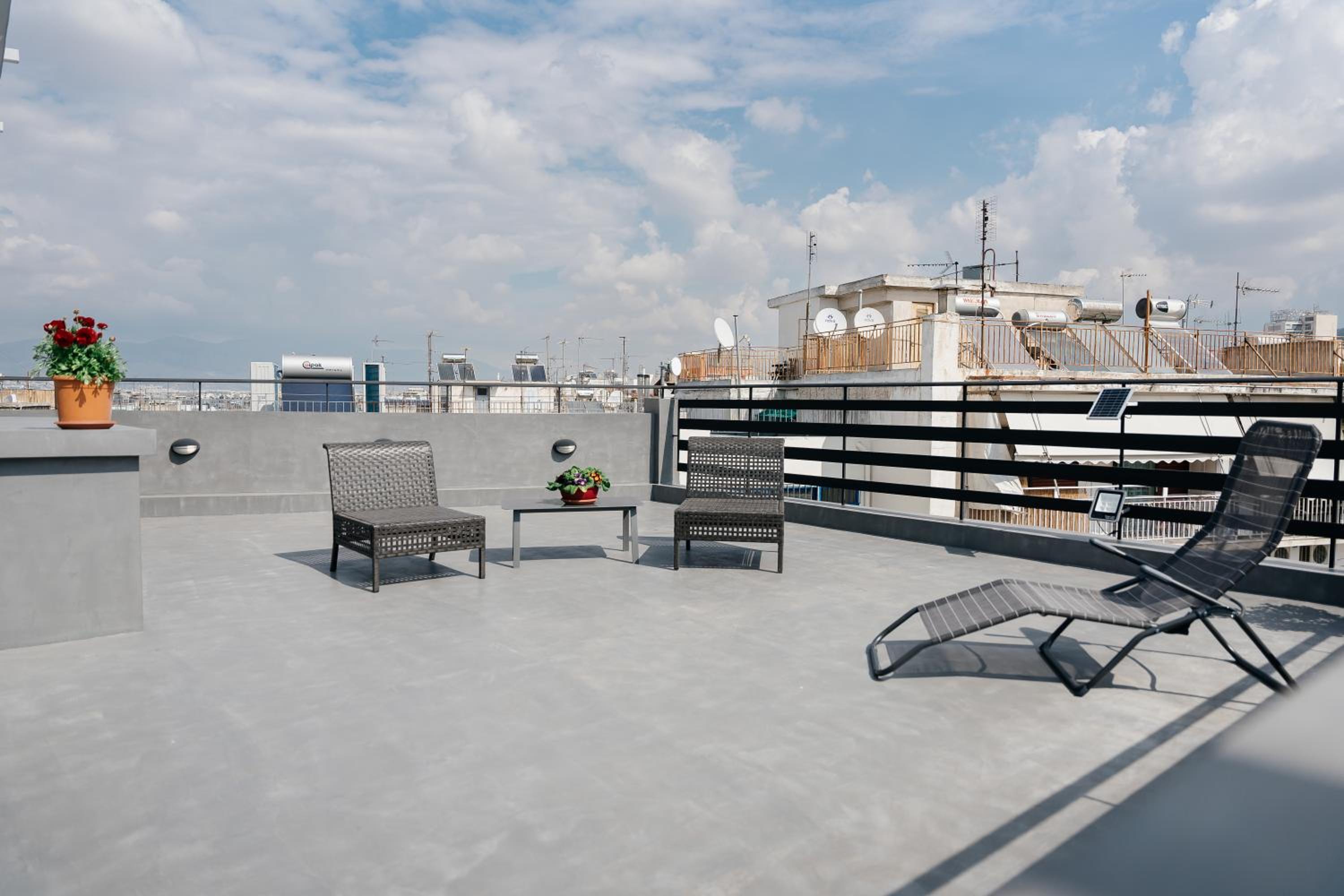 Smart-Stay Acropolis View