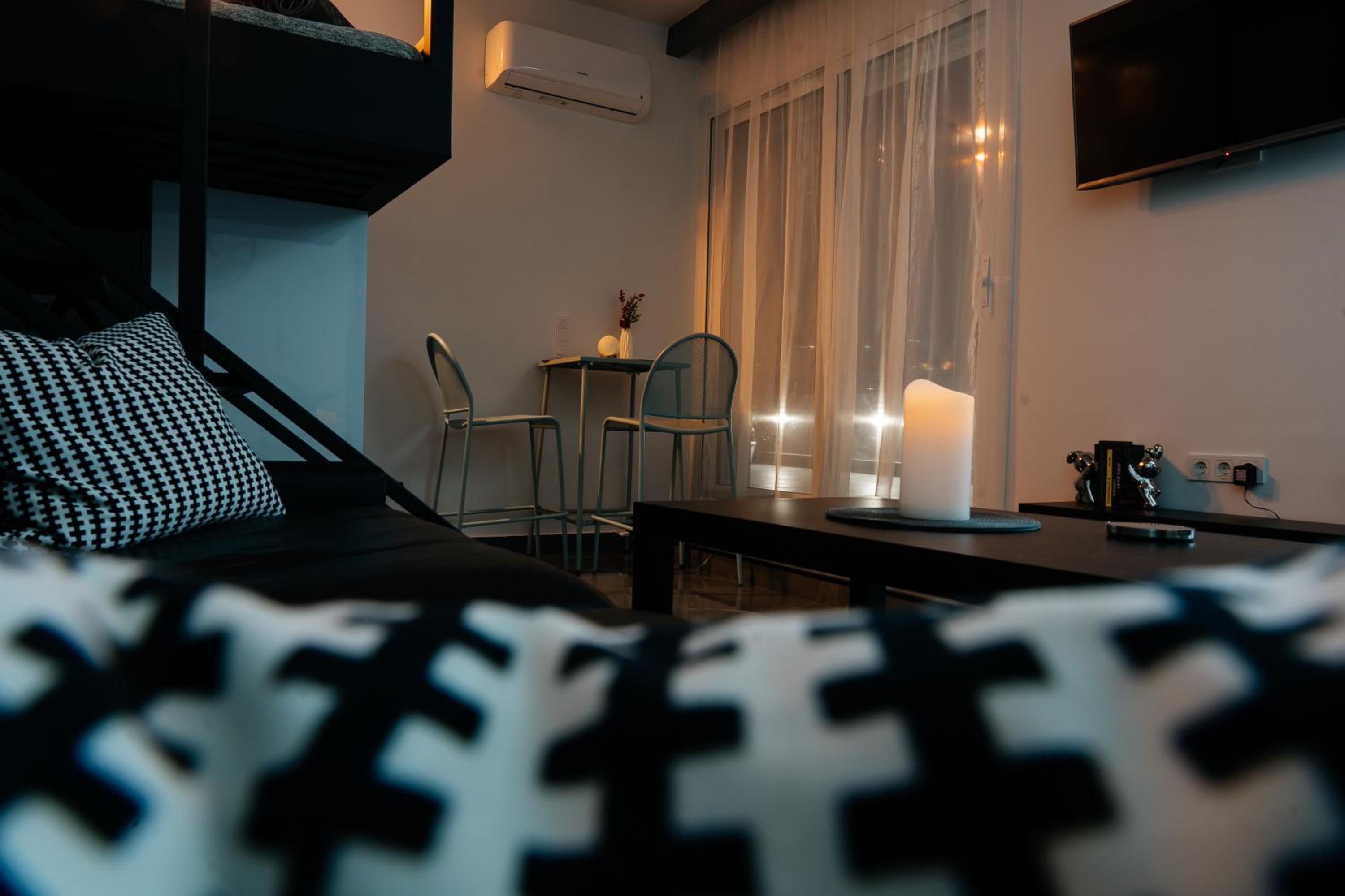 Smart-Stay Acropolis View