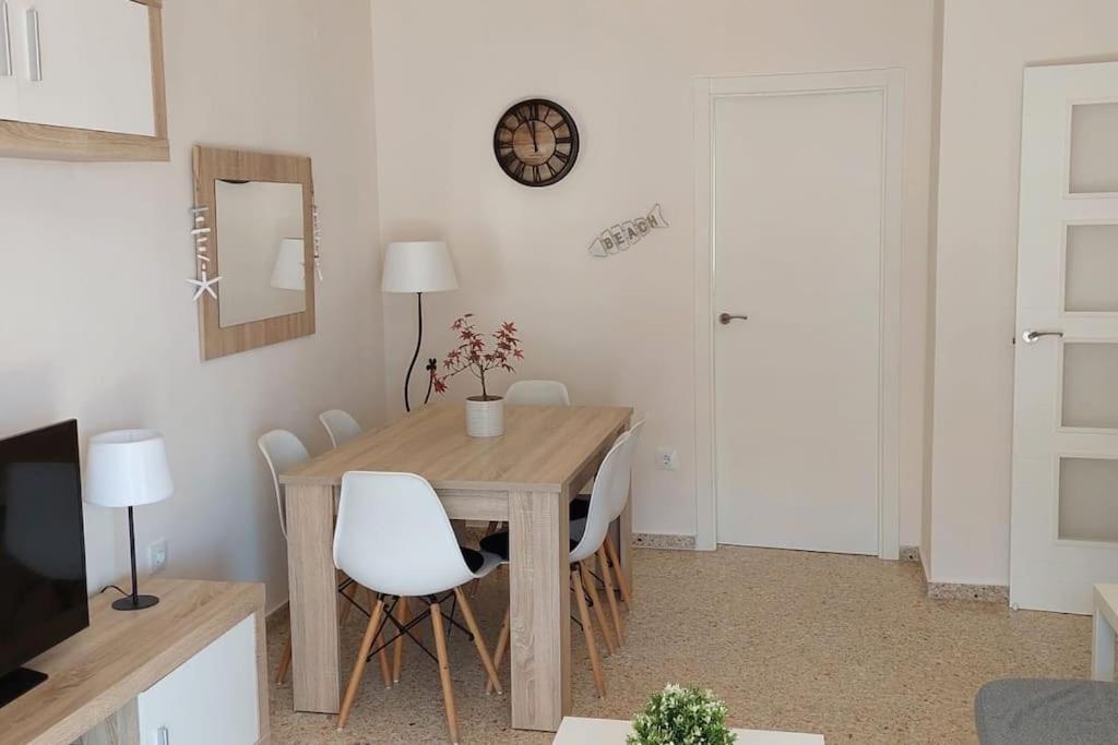 Apartamento Playa Piles -Familias-