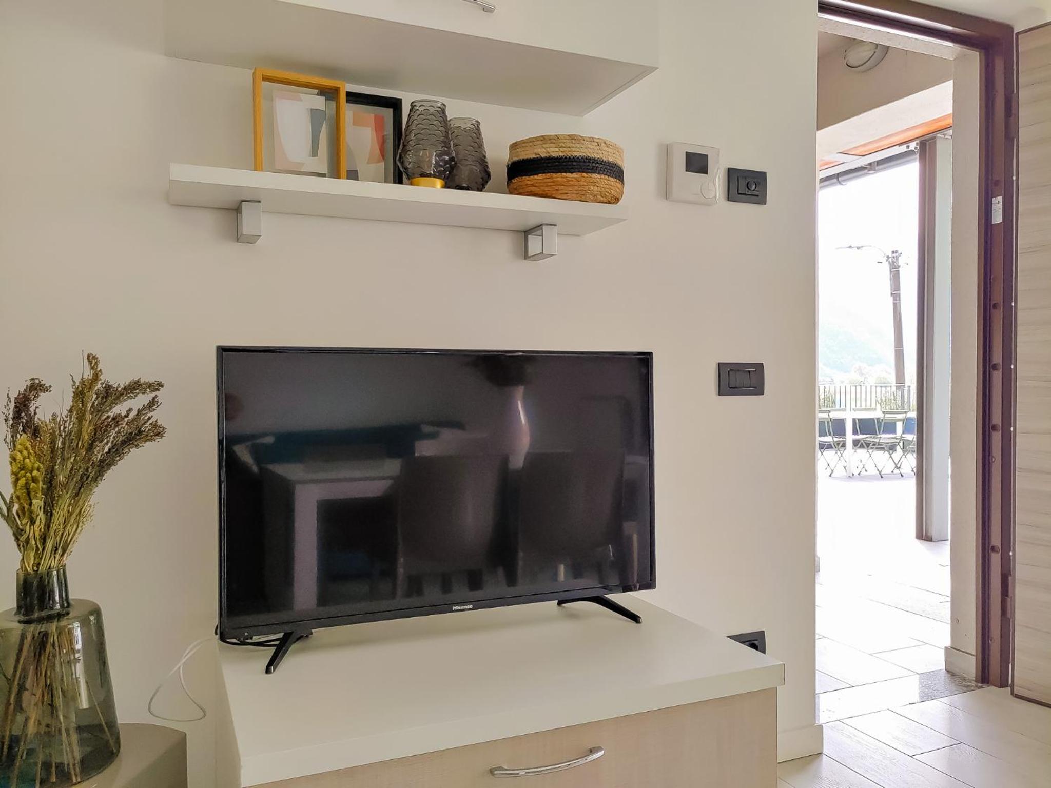 Dascio Paradise Ferienwohnung mit Dachterrasse am See