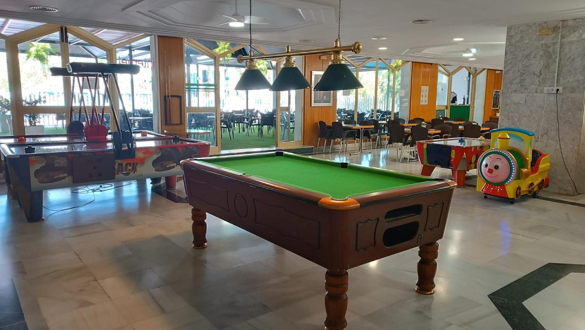 activities & amenities