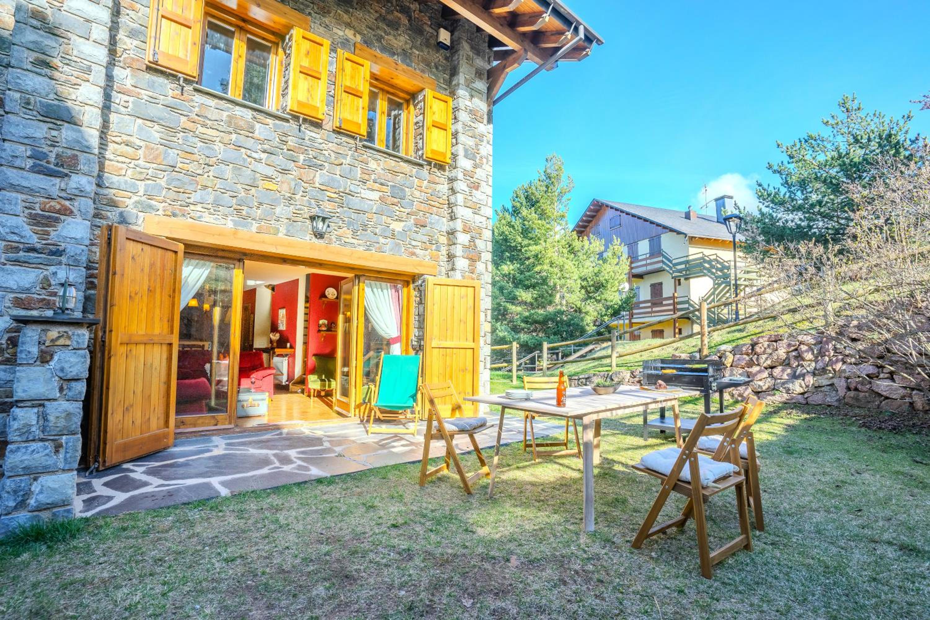 Chalet a pie de pistas de la Molina view 5