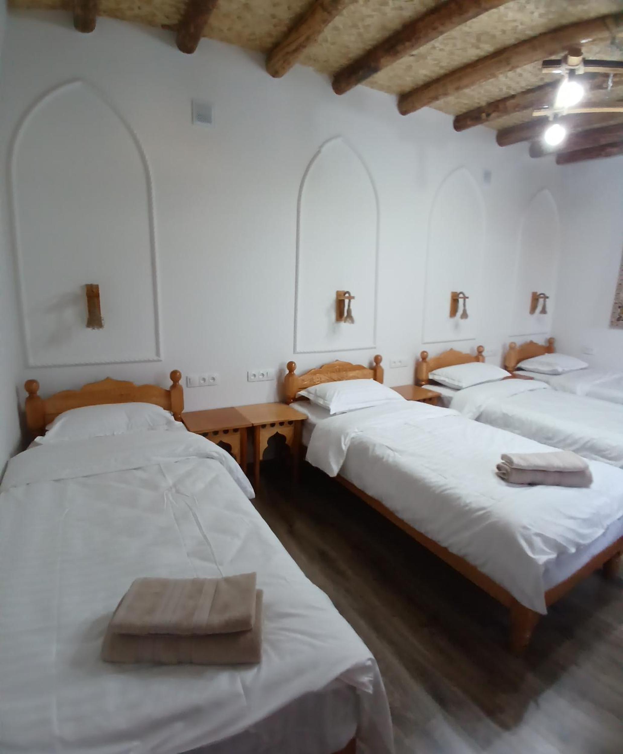 Sarrof Guest House