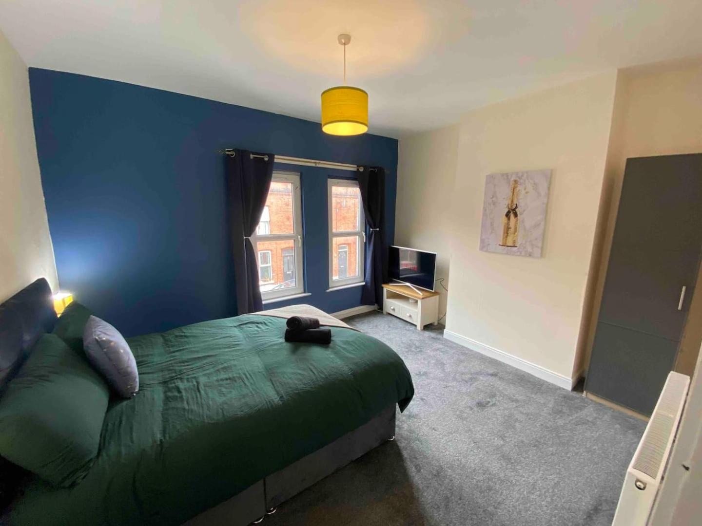 4BR House Popular Ravenhill Road