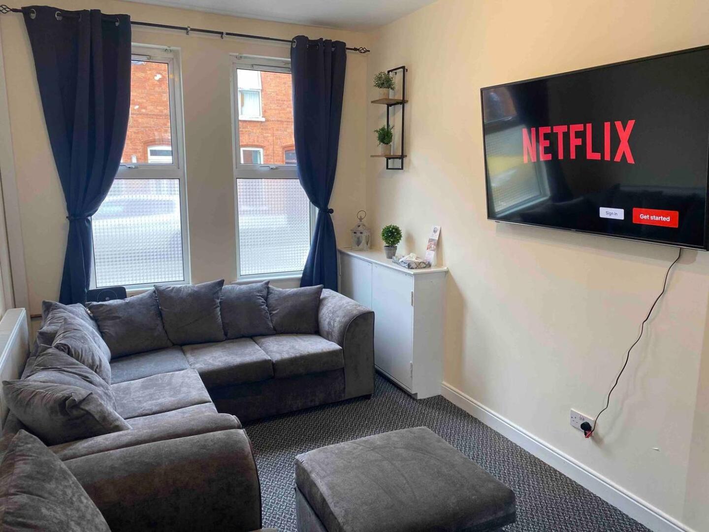 4BR House Popular Ravenhill Road