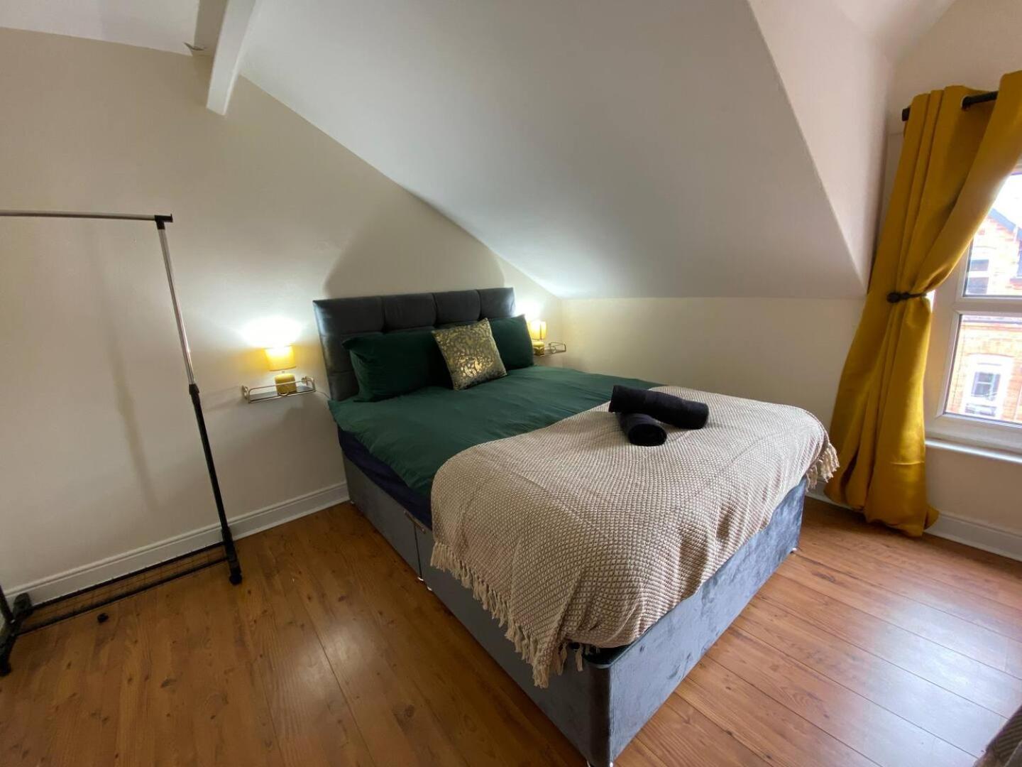 4BR House Popular Ravenhill Road