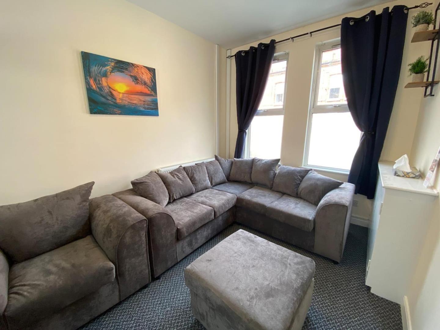 4BR House Popular Ravenhill Road
