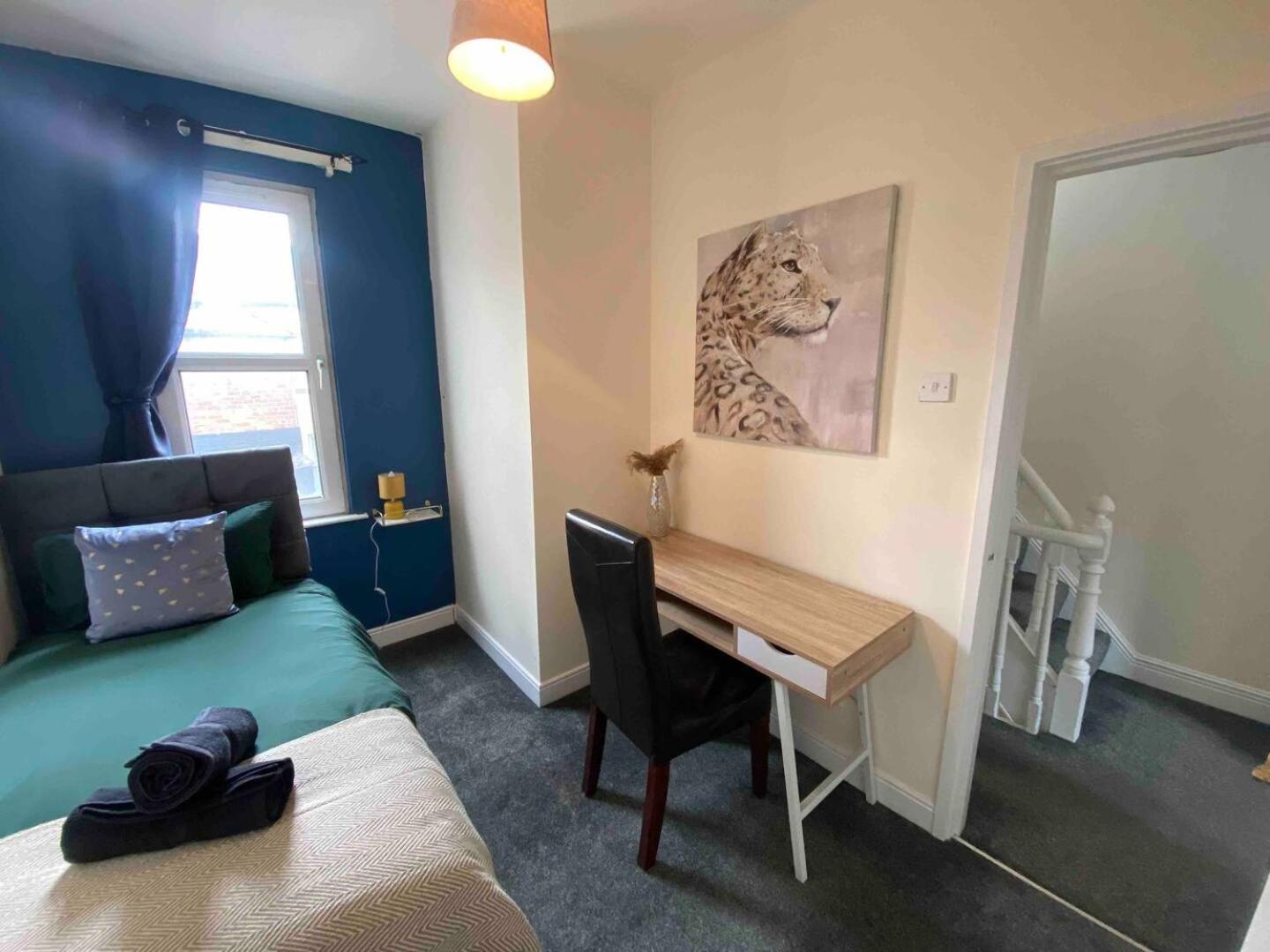 4BR House Popular Ravenhill Road