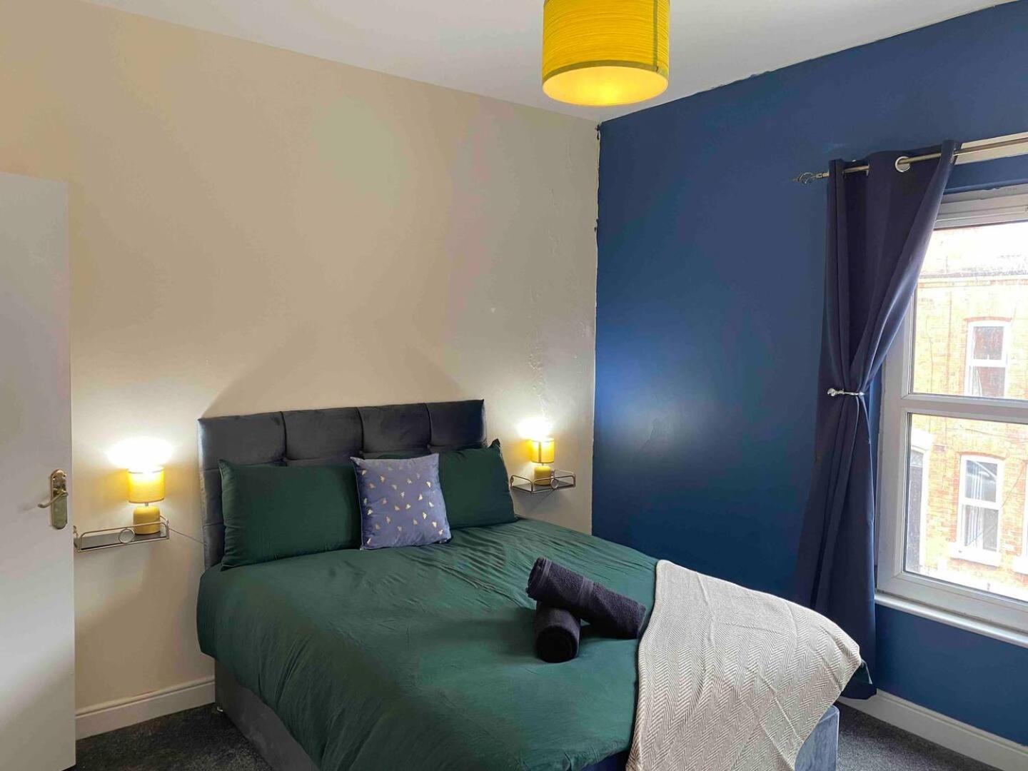 4BR House Popular Ravenhill Road
