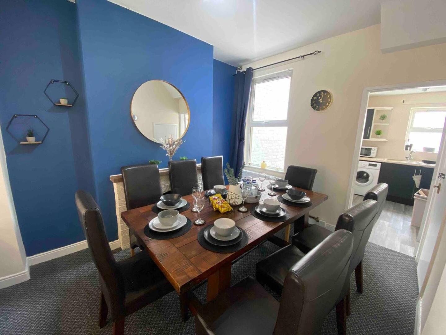4BR House Popular Ravenhill Road