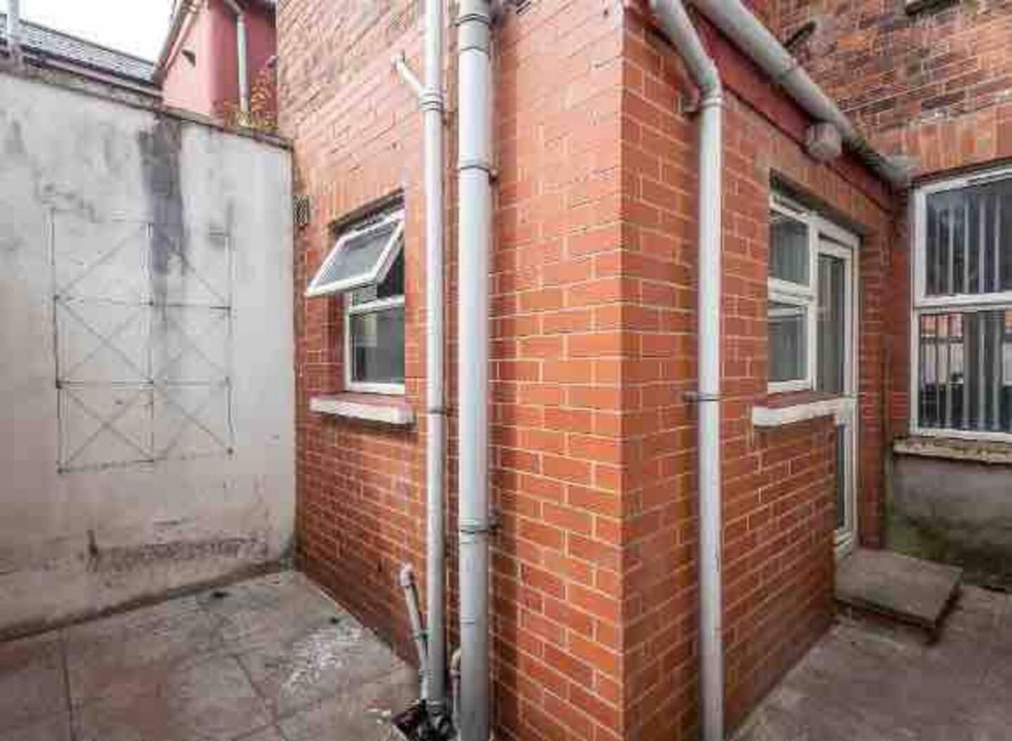 4BR House Popular Ravenhill Road