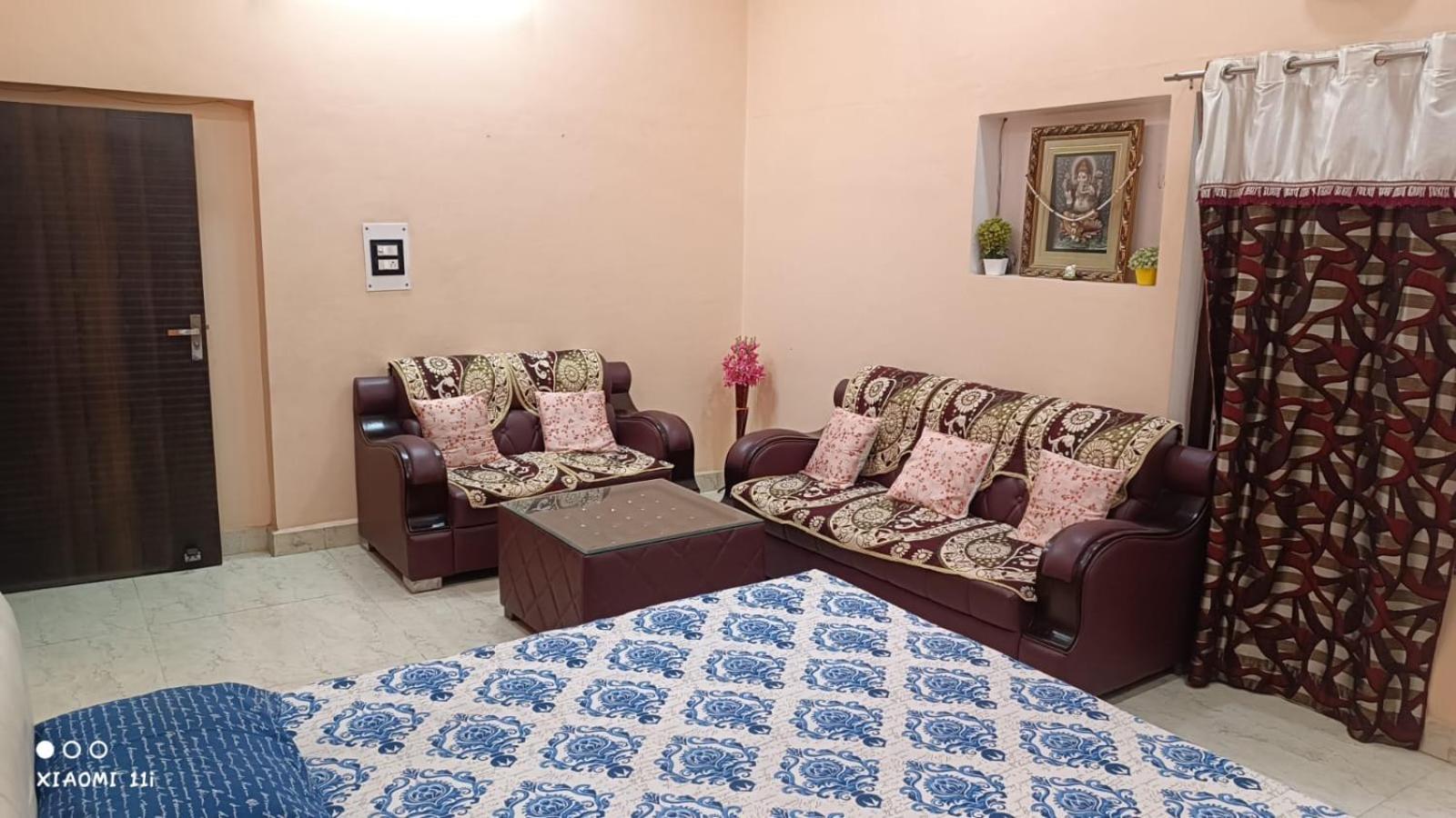 MAKHEJA HOME STAY