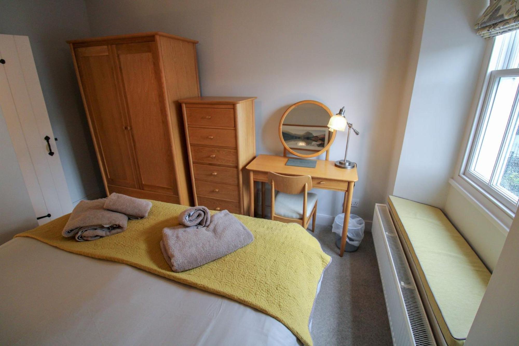 Cosy Cottage within walking distance of shops, pubs in Ambleside with wood burning stove