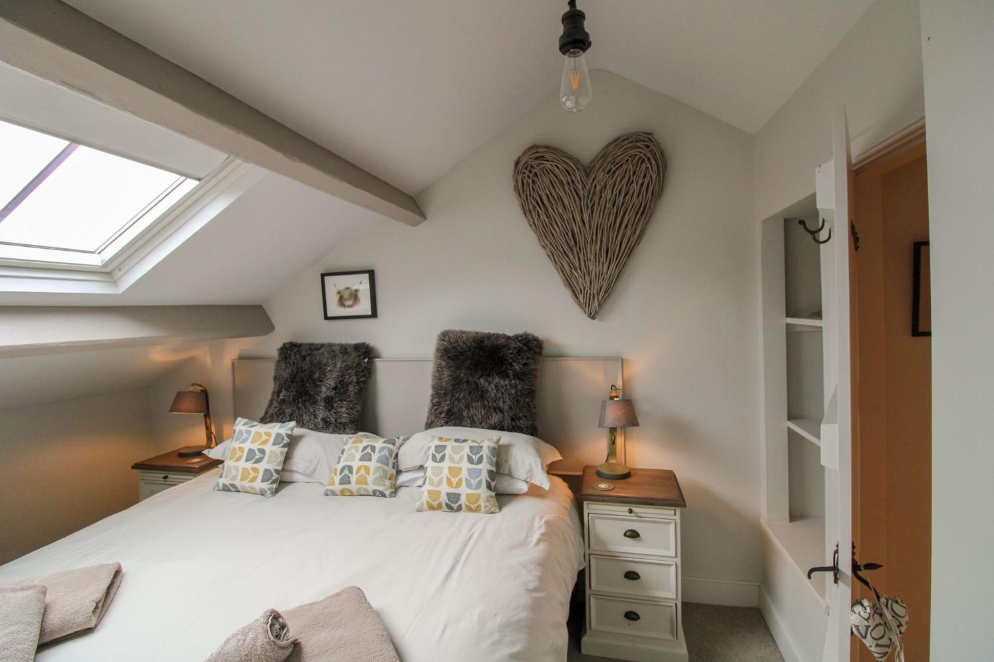Cosy Cottage within walking distance of shops, pubs in Ambleside with wood burning stove