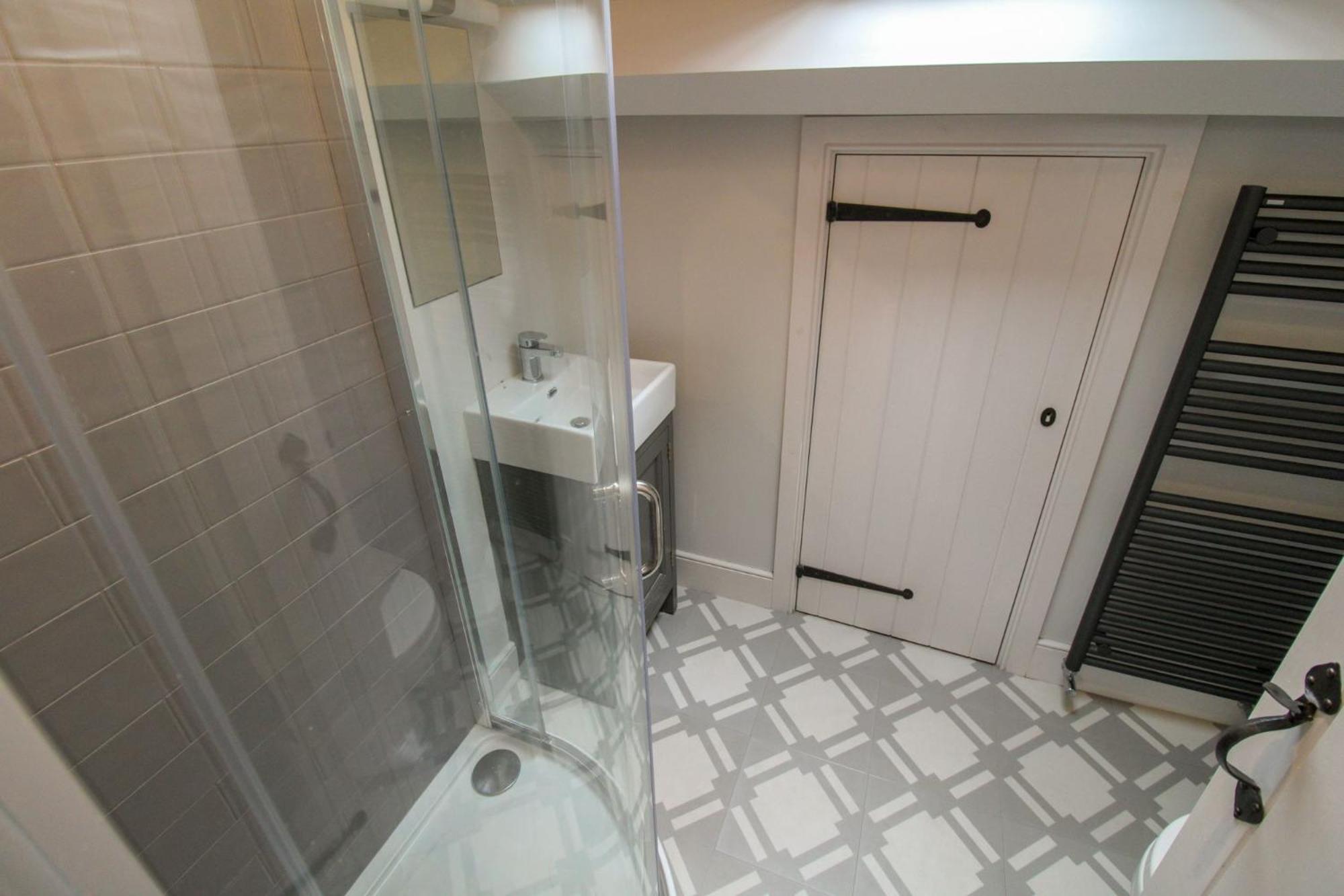 Cosy Cottage within walking distance of shops, pubs in Ambleside with wood burning stove